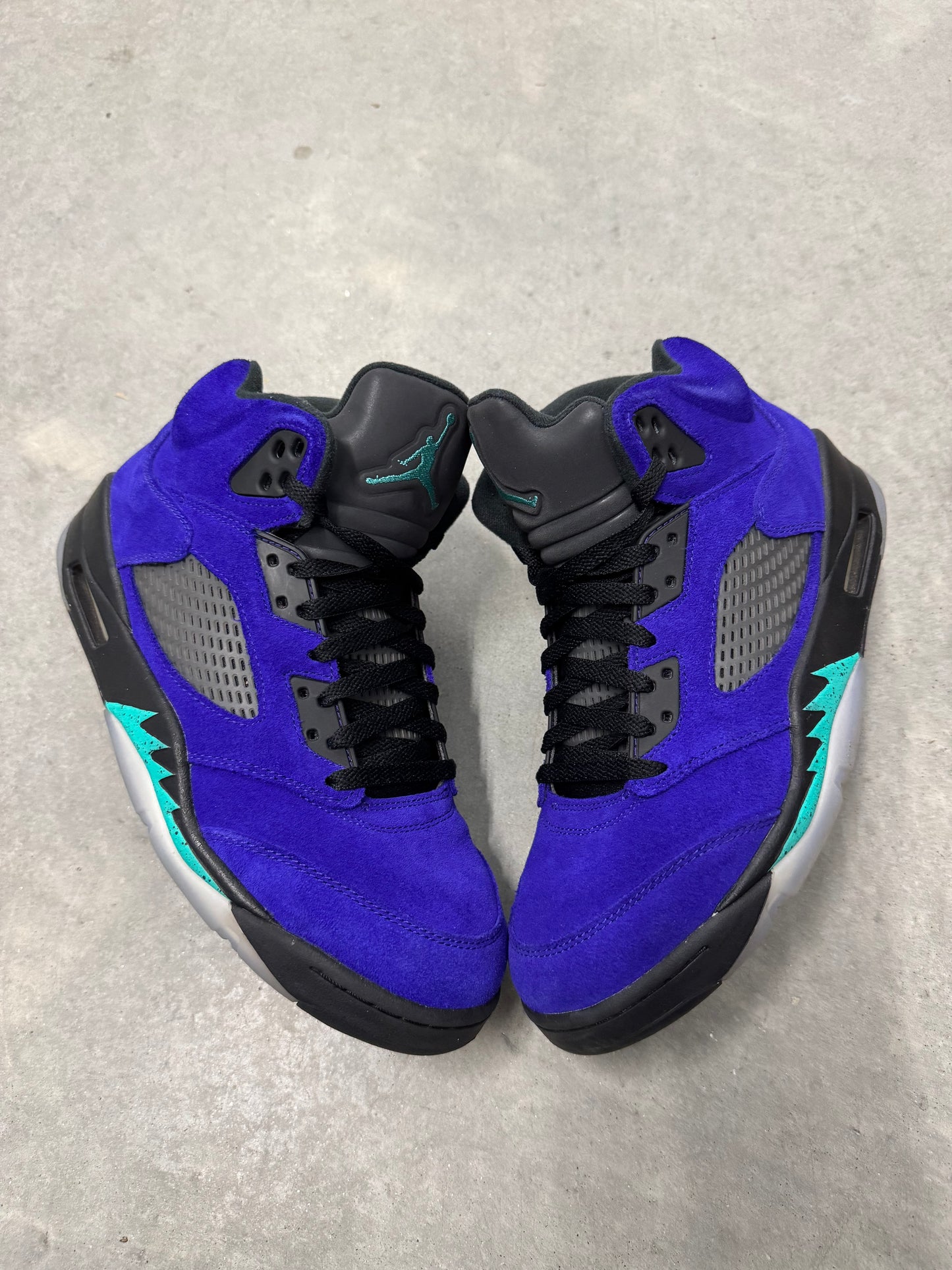 JORDAN 5 “ Alternate Grape “