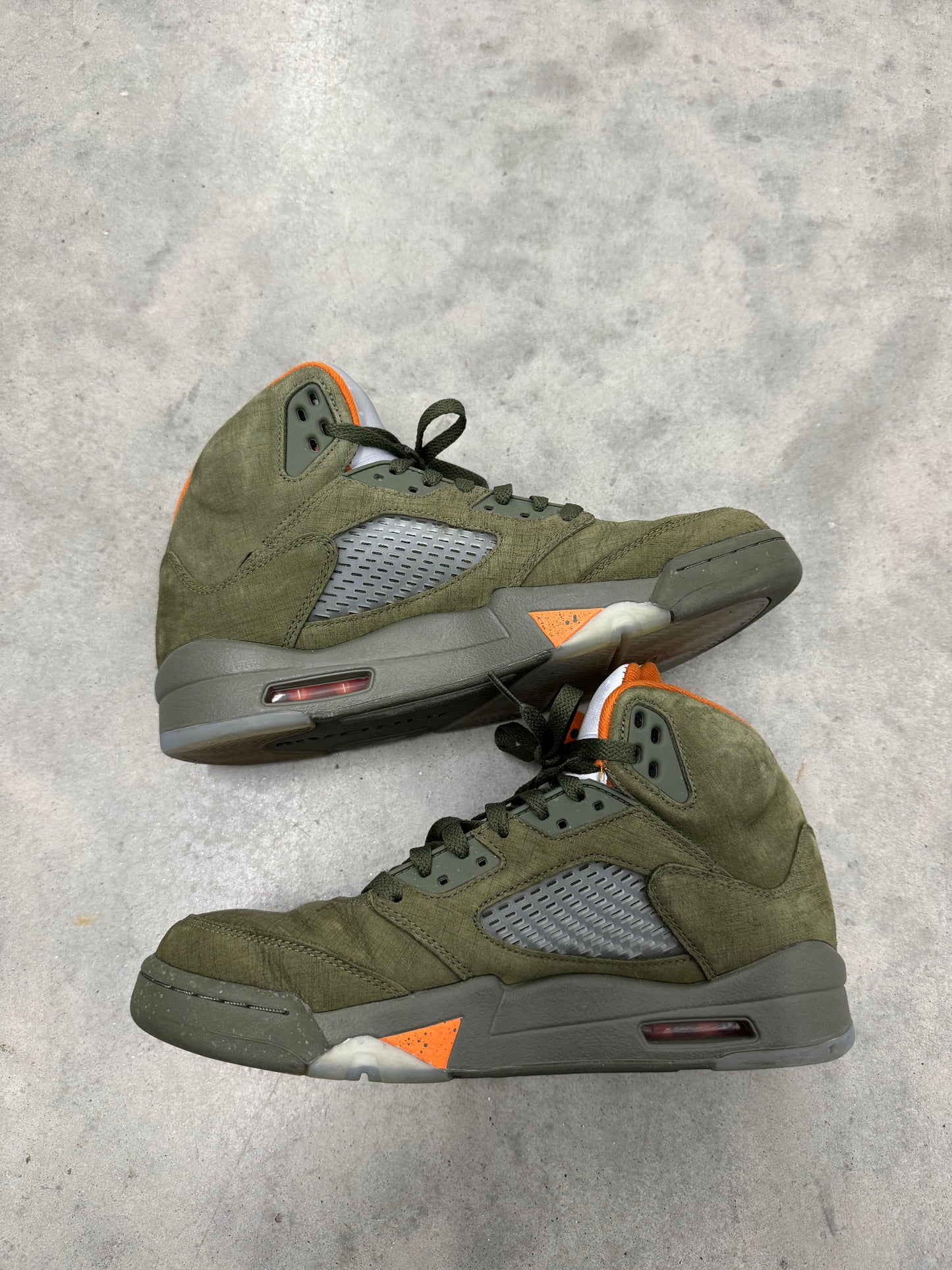 JORDAN 5 “ Olive “