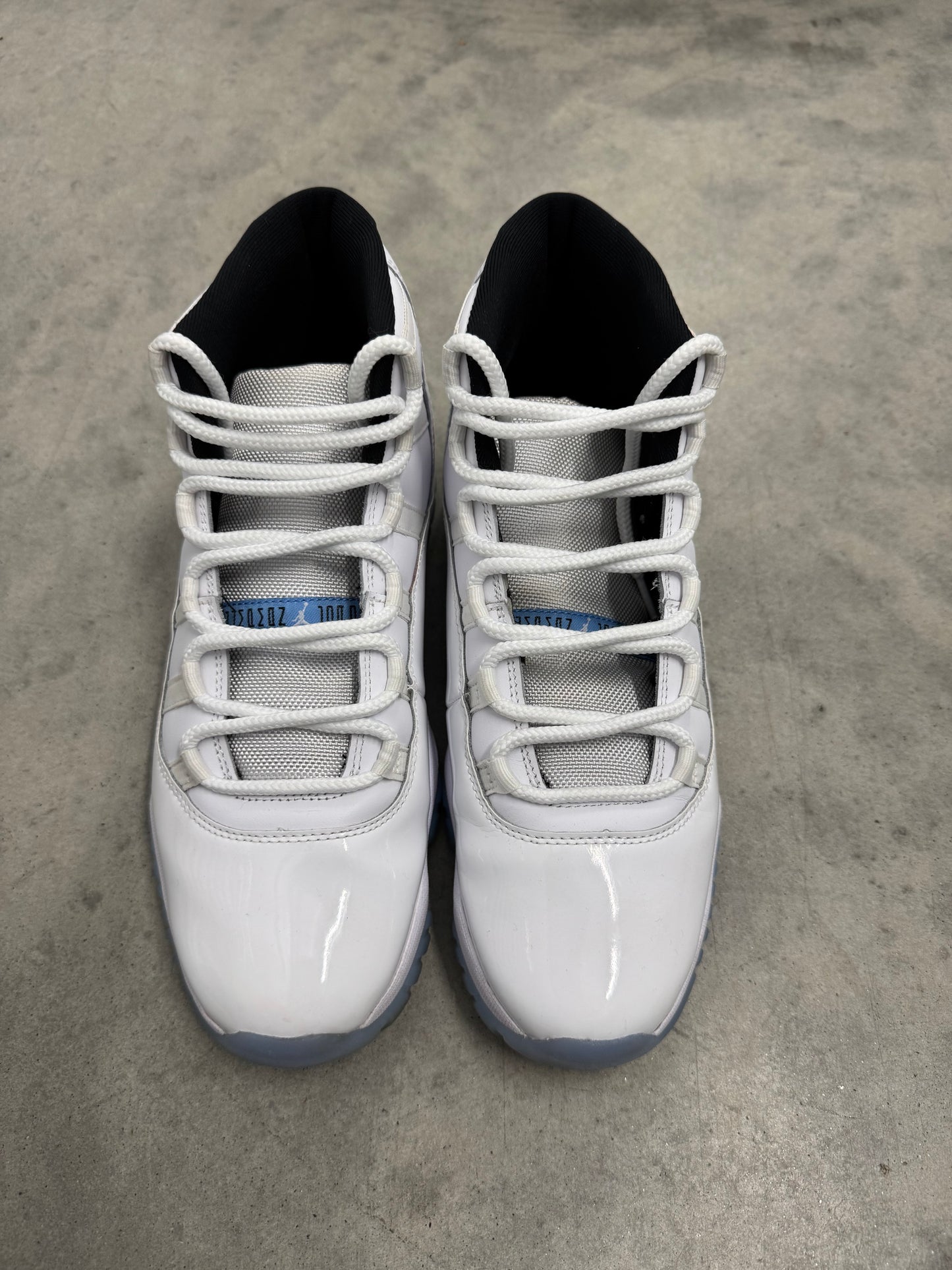 JORDAN 11 “ Legend Blue “
