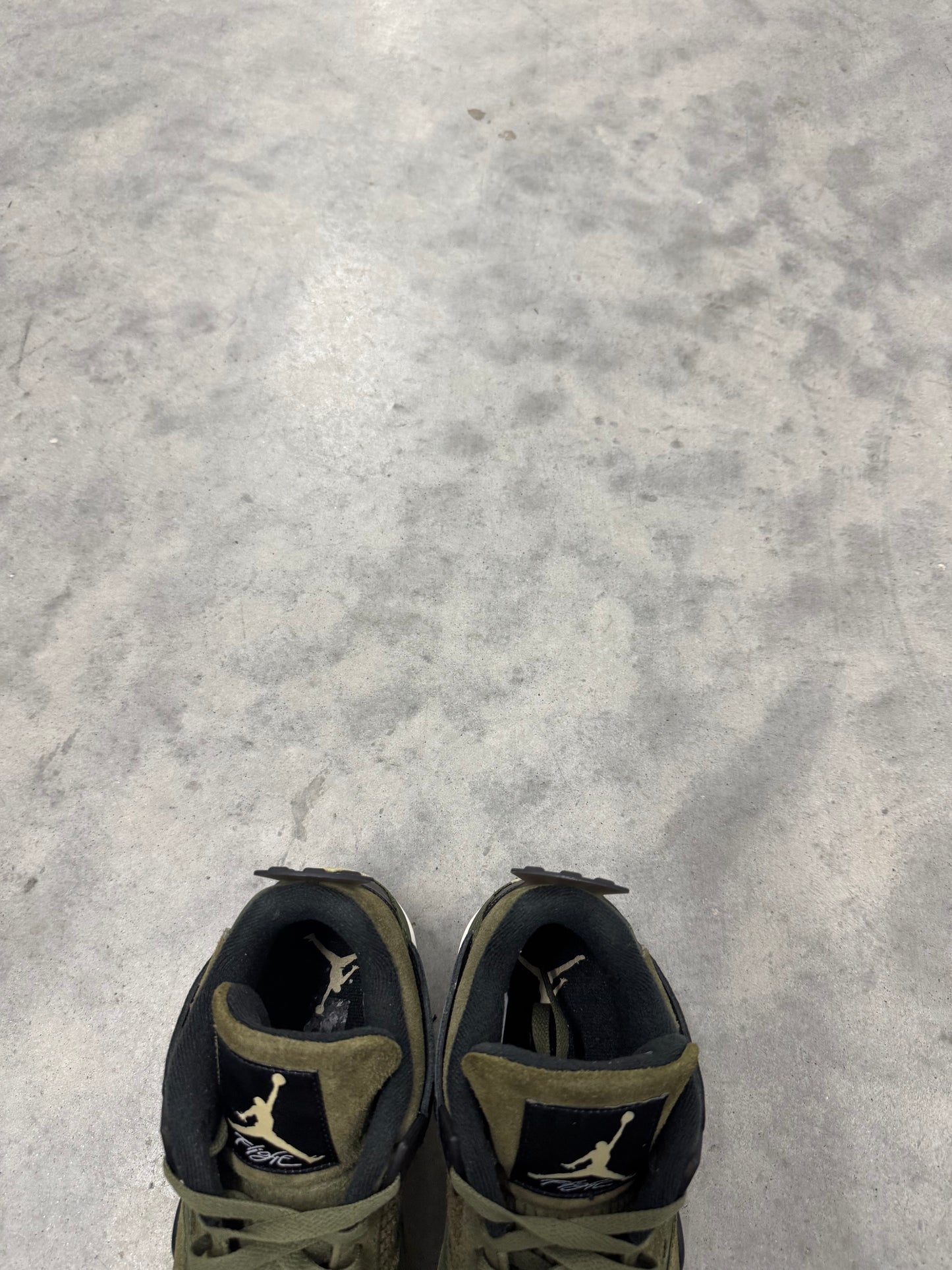 JORDAN 4 SE CRAFT “ Olive “