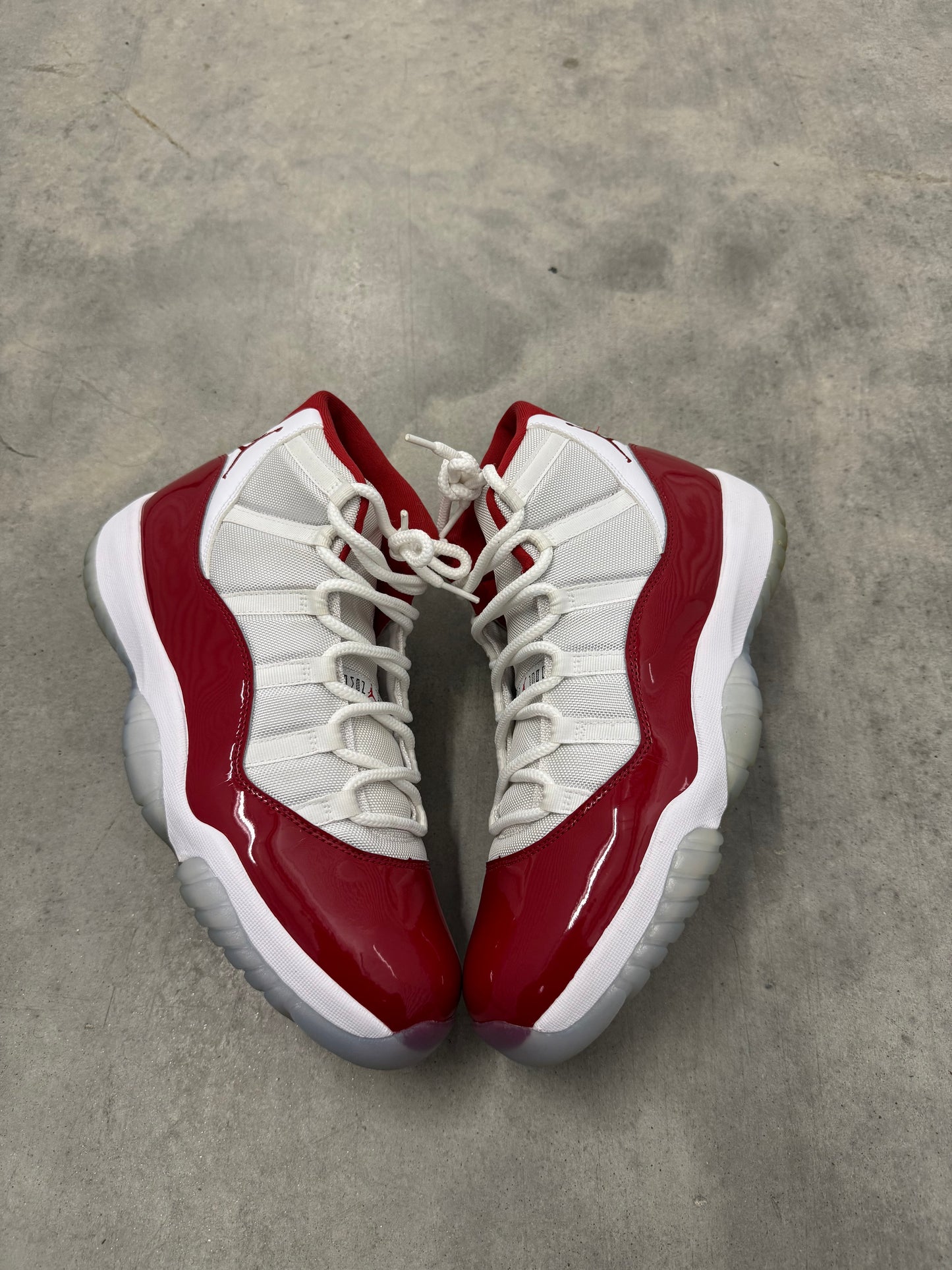 JORDAN 11 “ Cherry “