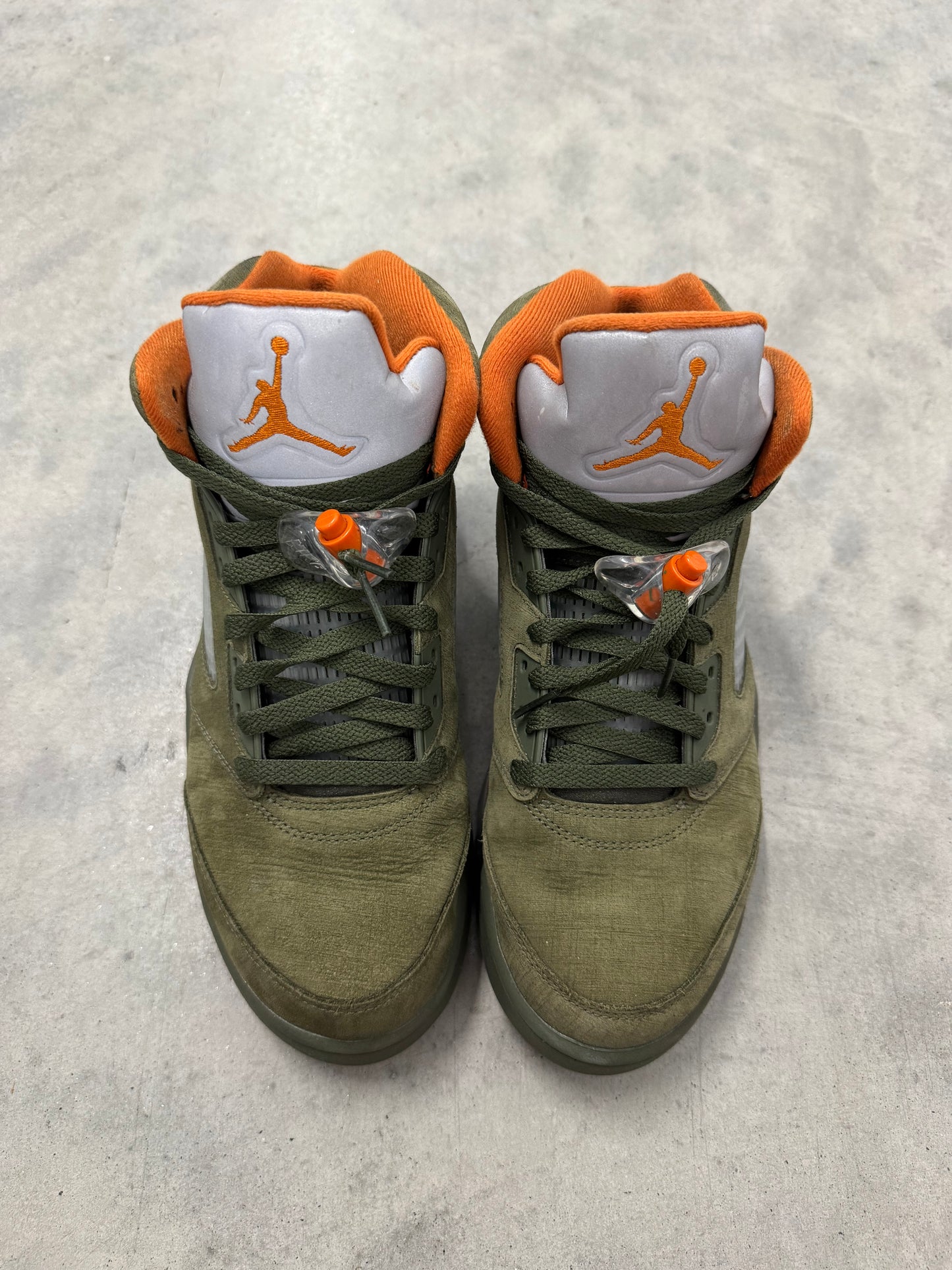 JORDAN 5 “ Olive “