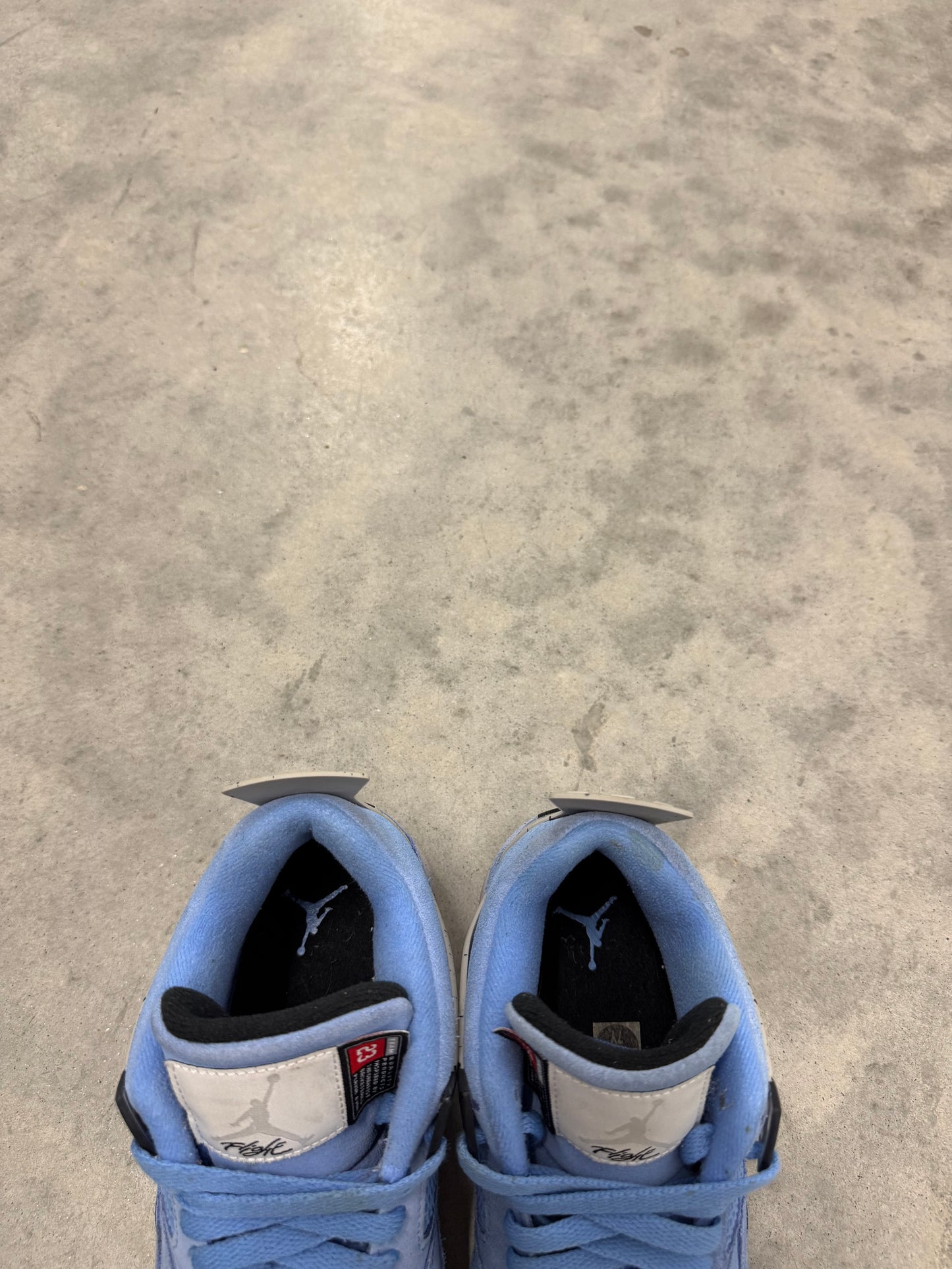 JORDAN 4 “ University Blue “