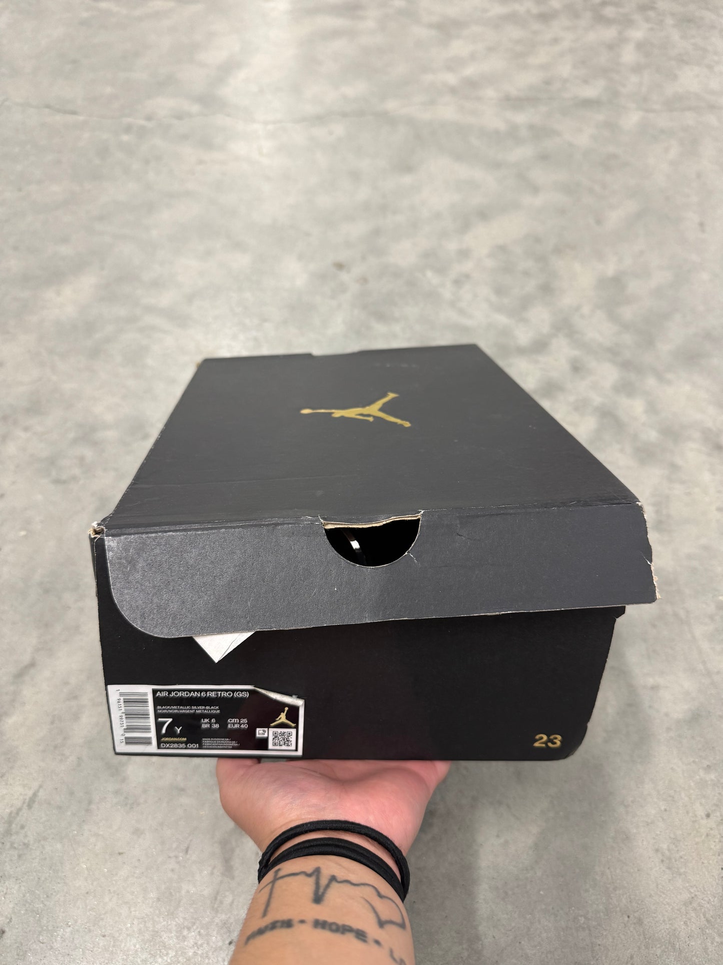 JORDAN 6 “ Chrome “