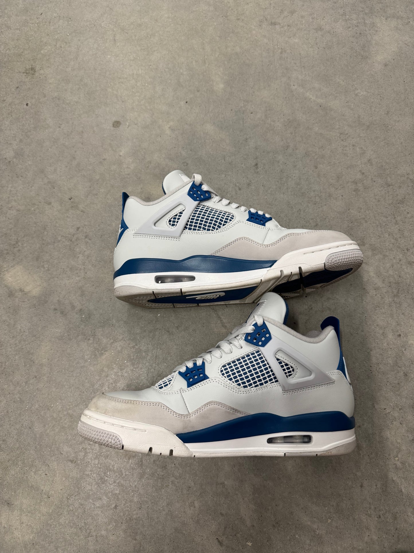 JORDAN 4 “ Military Blue “