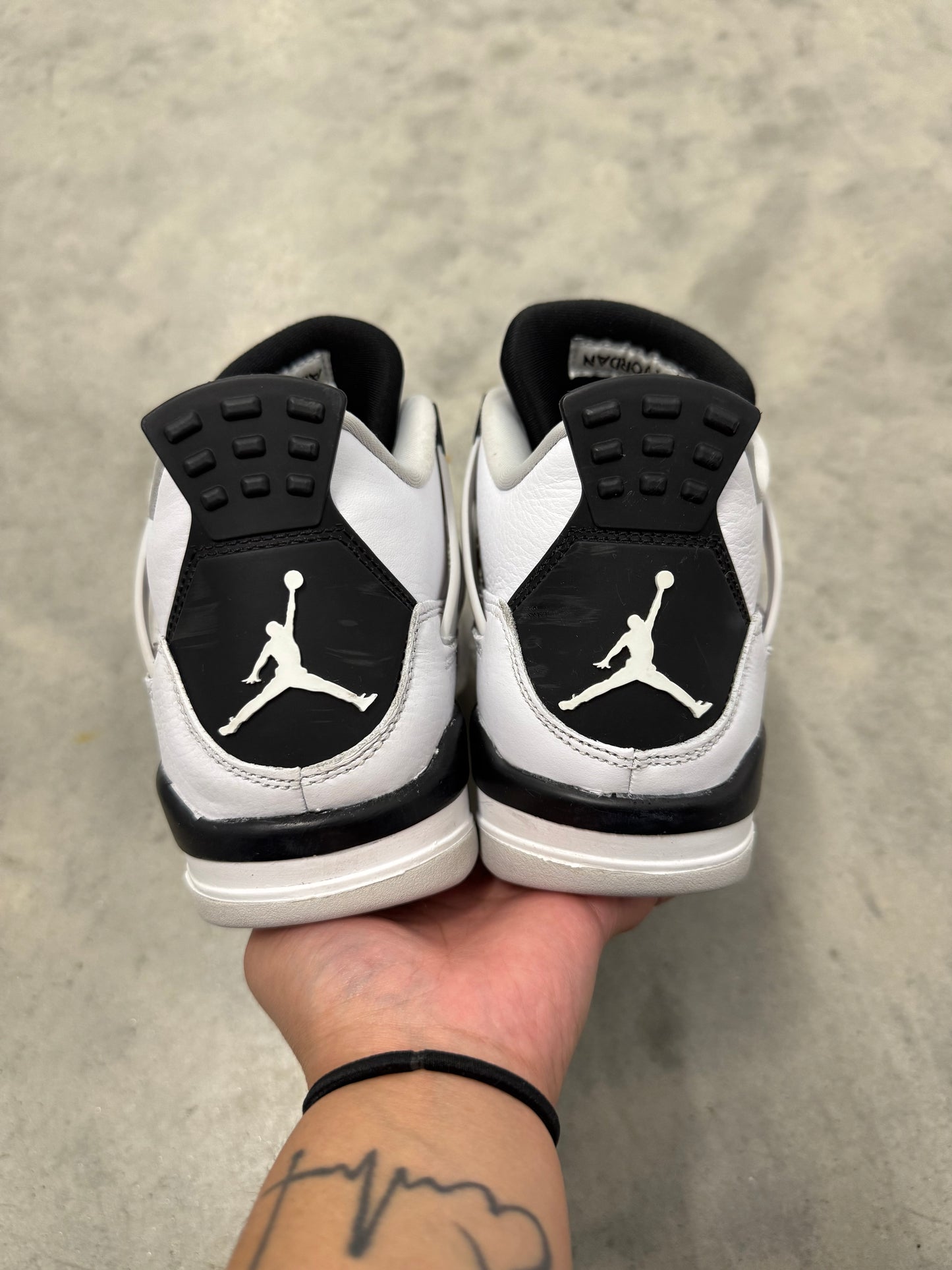 JORDAN 4 “ Military Black “