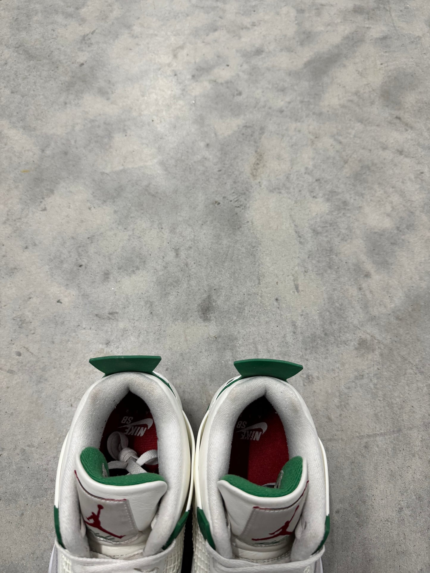 NIKE SB JORDAN 4 “ Pine Green “