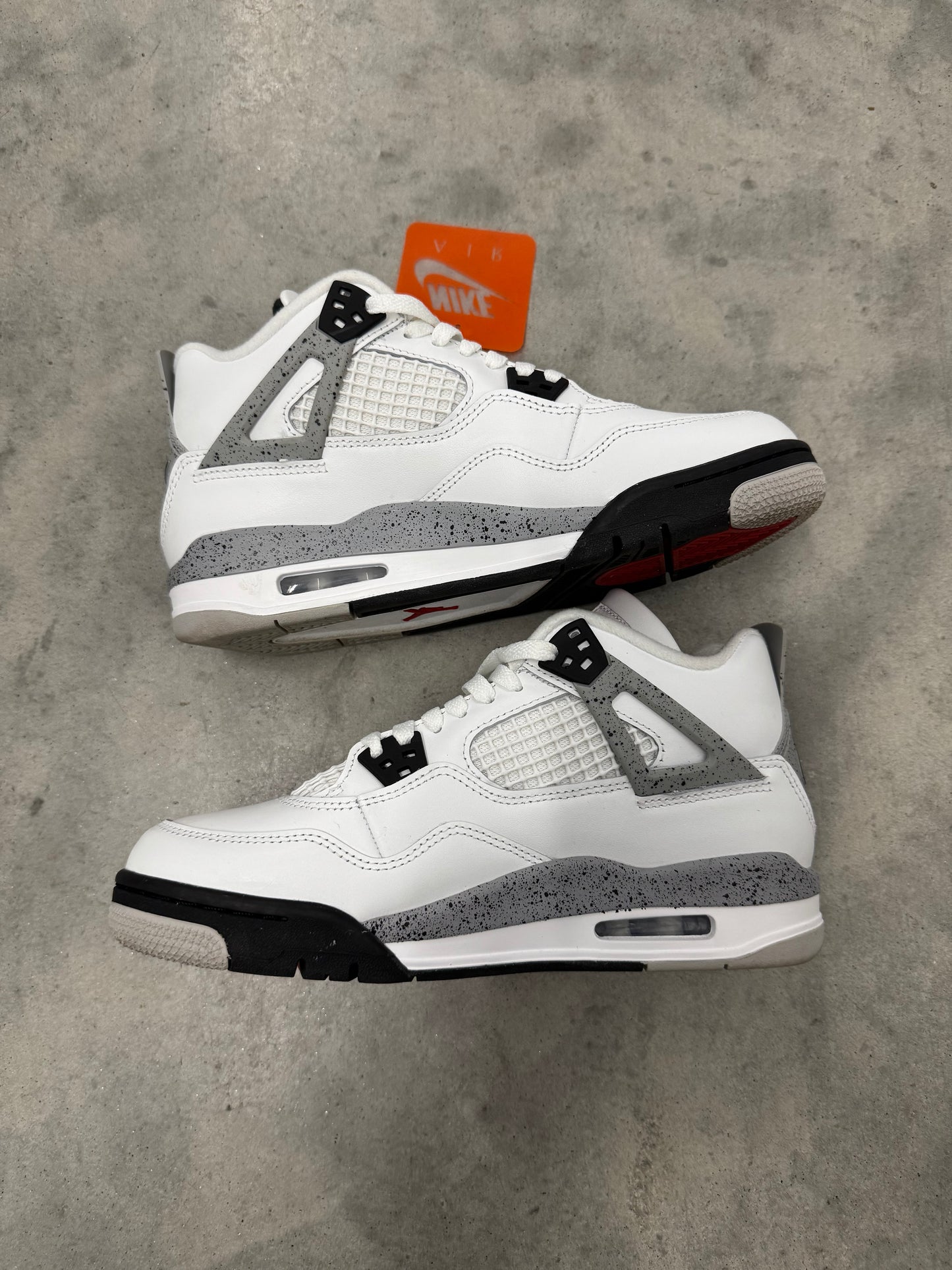 JORDAN 4 “ White Cement “ ( 2025 )