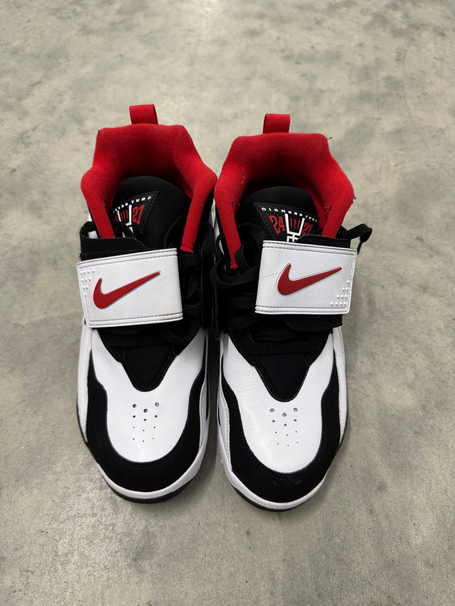 NIKE AIR DIAMOND TURF “ 49ers “