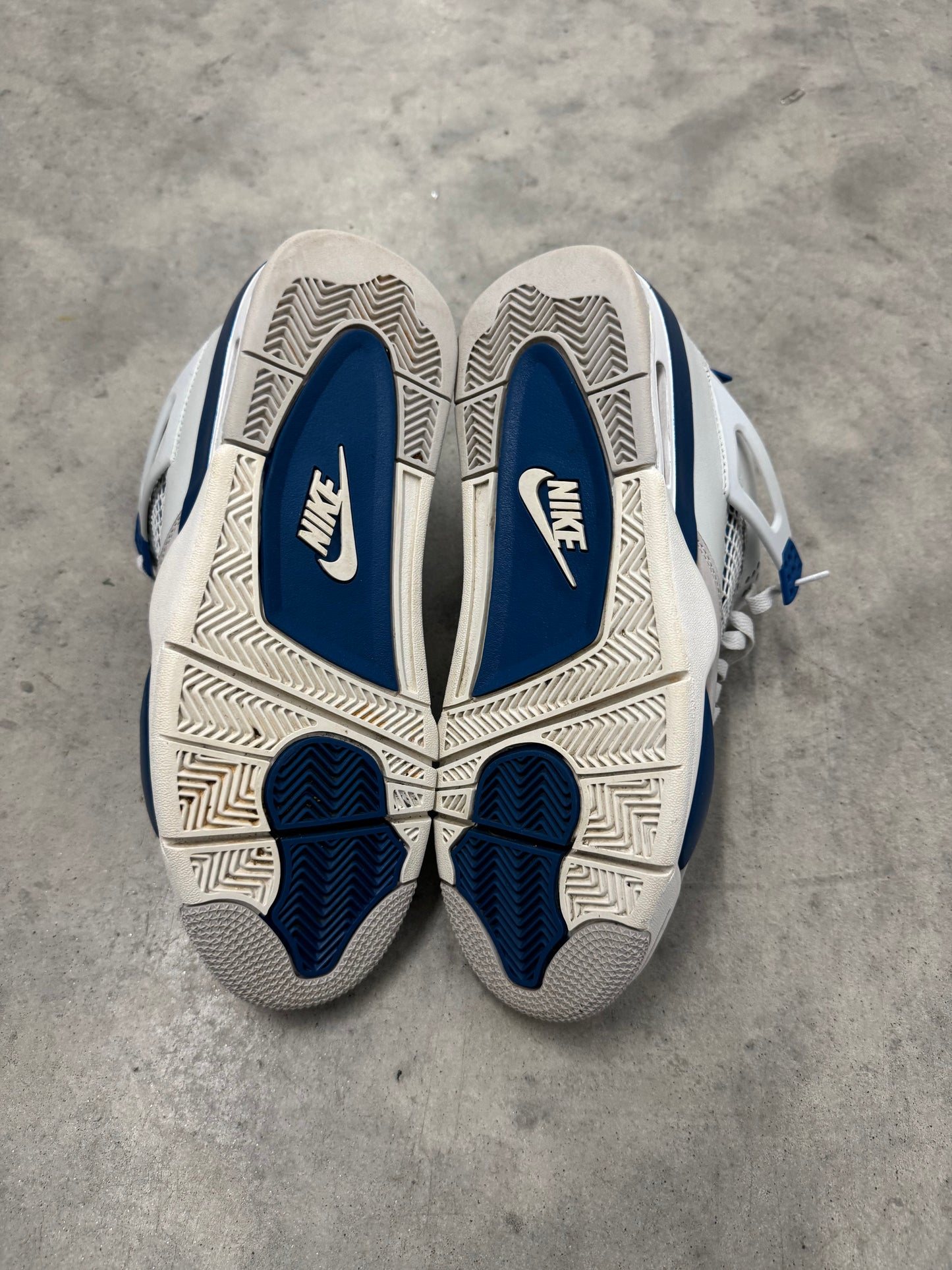JORDAN 4 “ Military Blue “