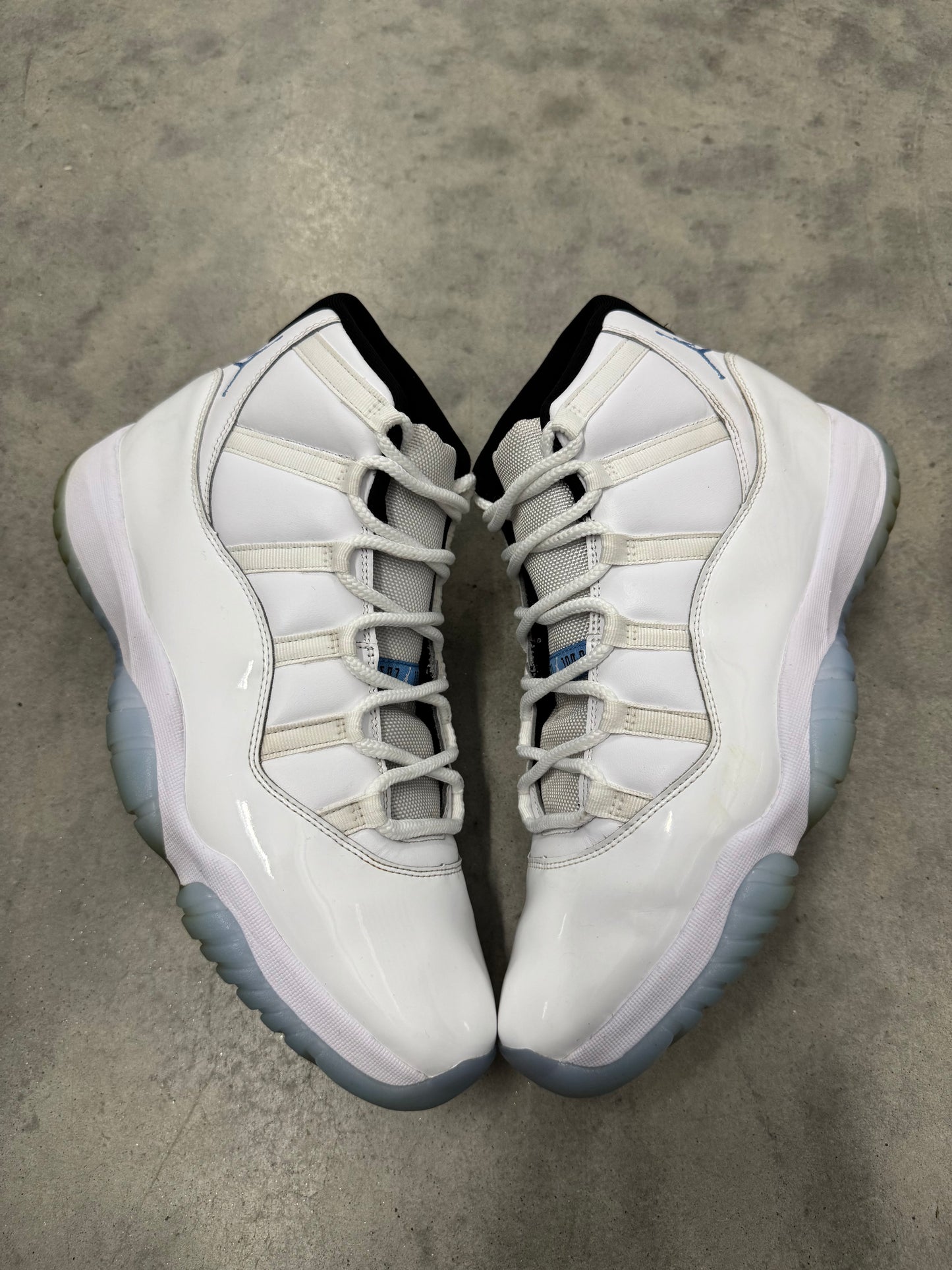 JORDAN 11 “ Legend Blue “