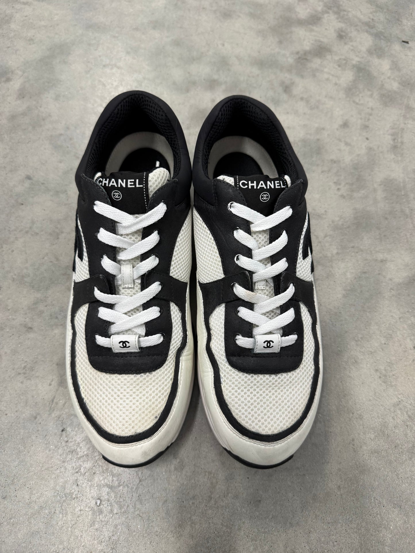 CHANEL SNEAKER “ White Black “