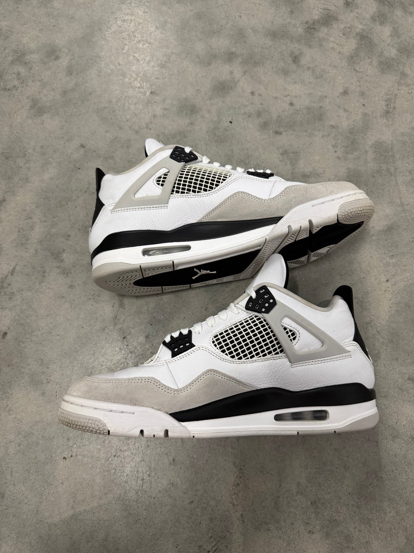 JORDAN 4 “ Military Black “
