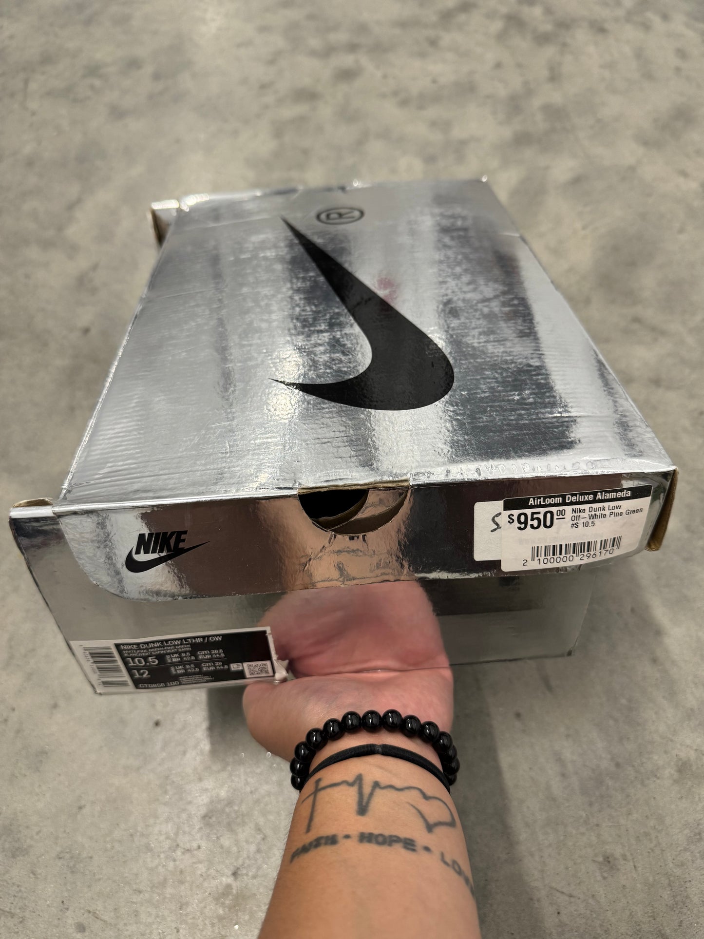 OFF-WHITE NIKE DUNK LOW “ Pine Green “