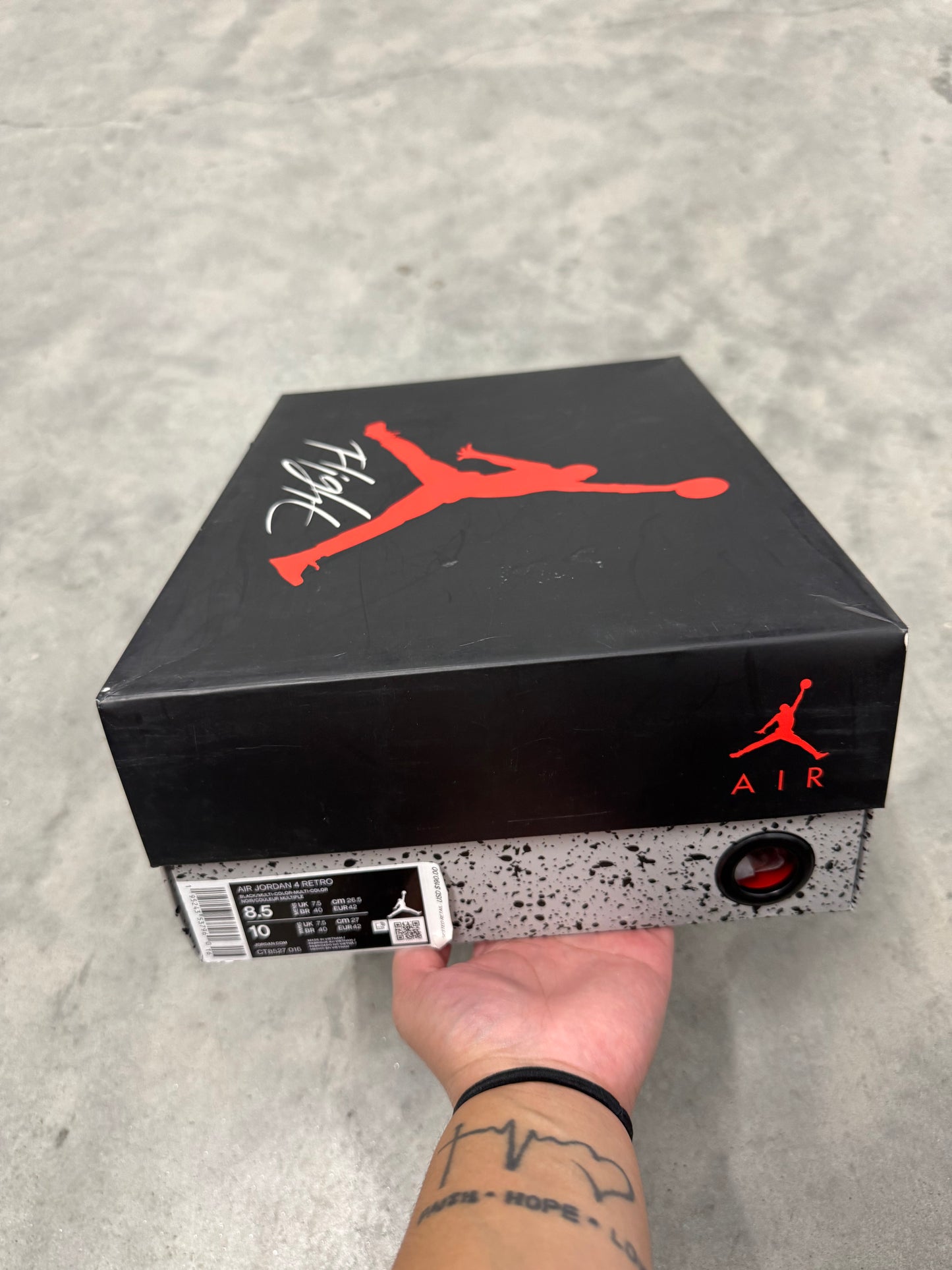 JORDAN 4 “ Red Thunder “