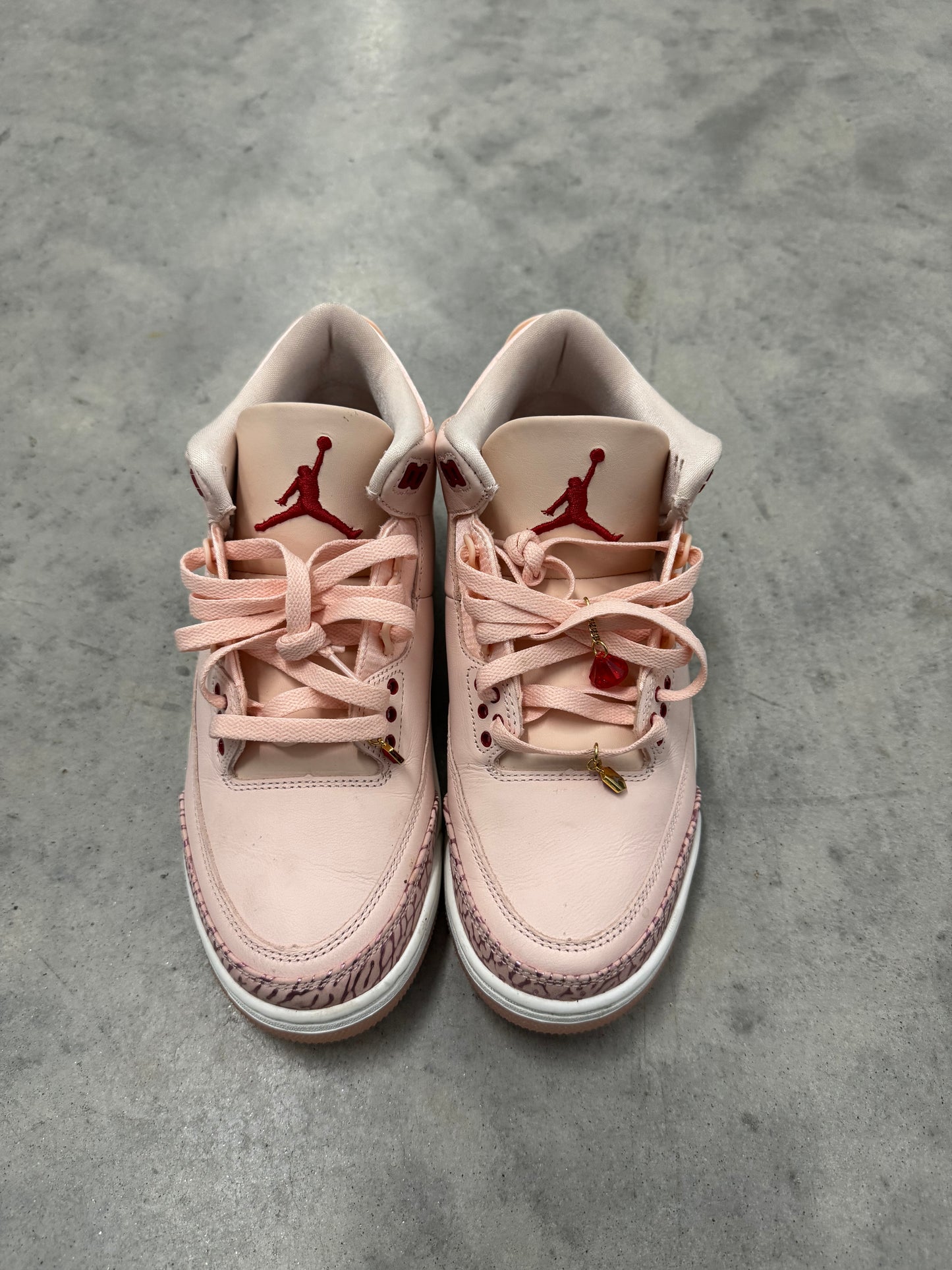 JORDAN 3 “ Treat Yourself “