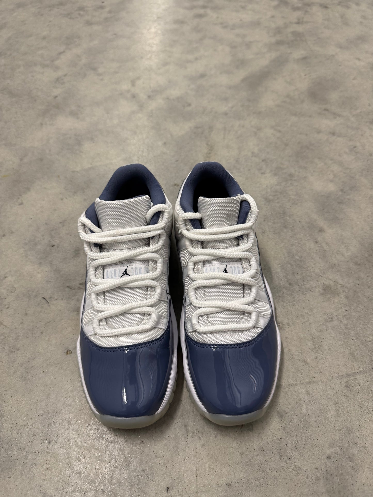 JORDAN 11 LOW “ Diffused Blue “