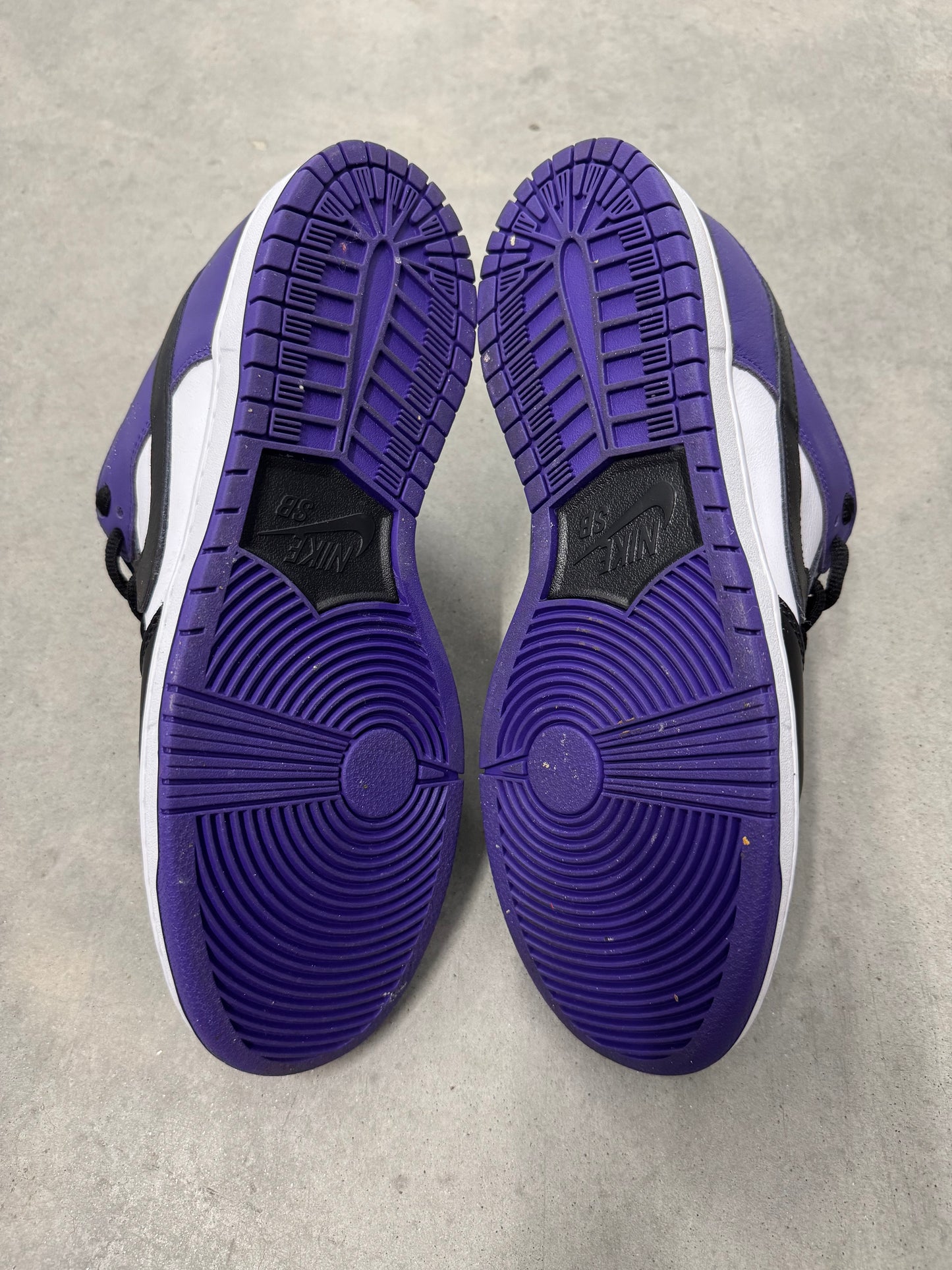 NIKE SB DUNK LOW PRO “ Court Purple “