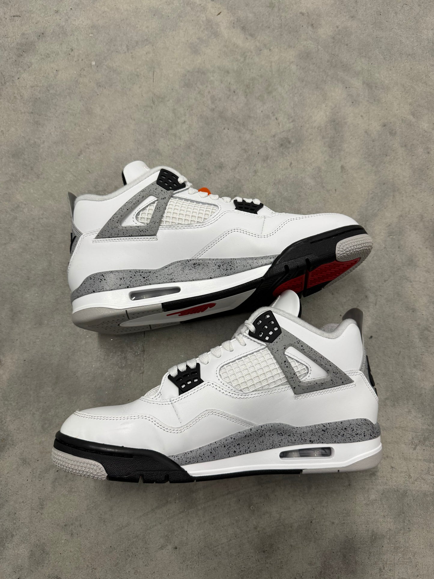JORDAN 4 “ White Cement “