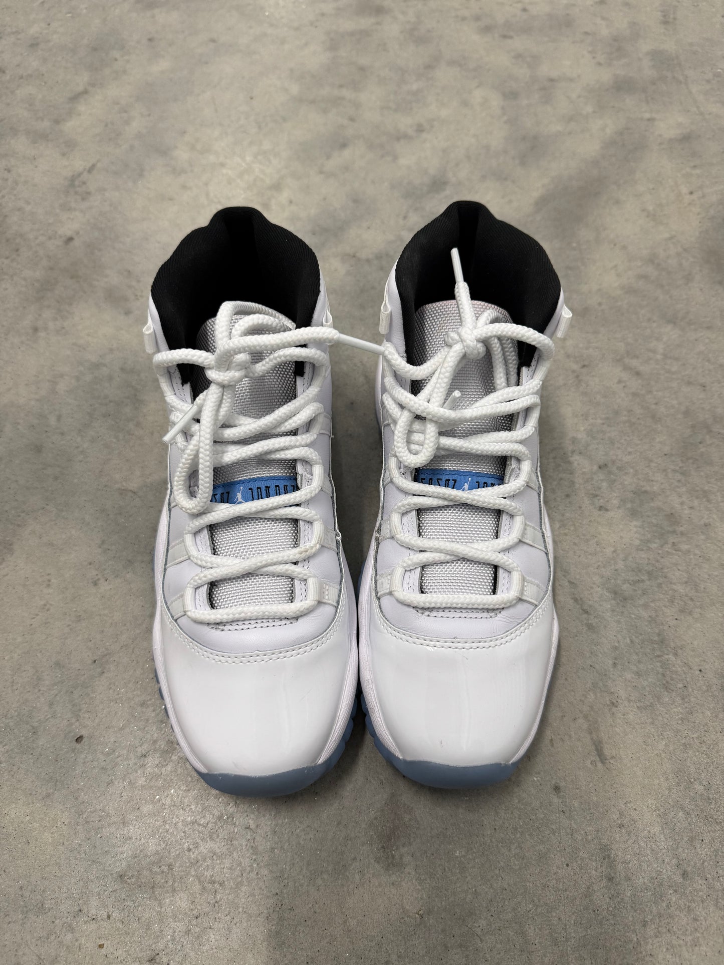 JORDAN 11 “ Legend Blue “