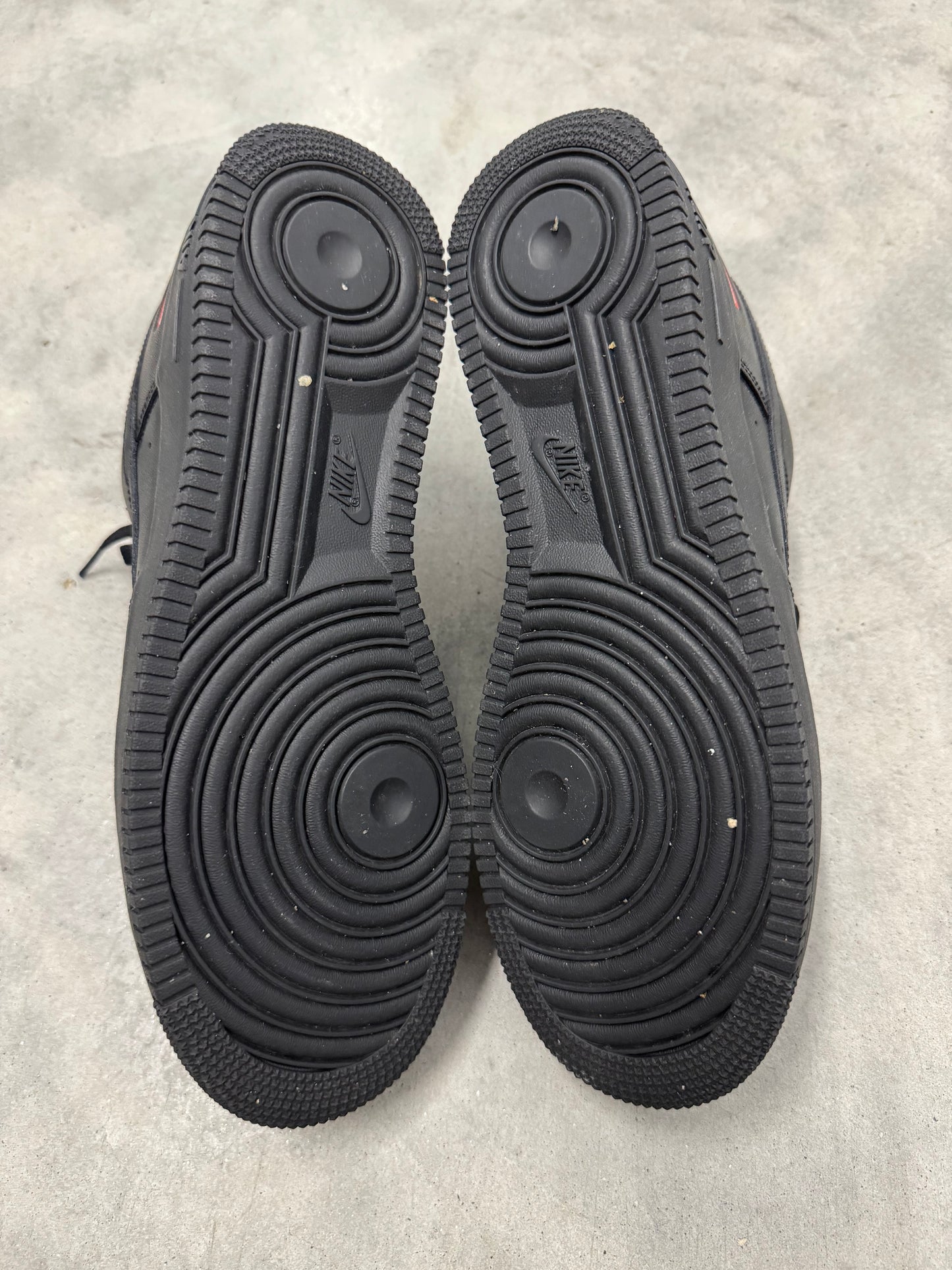 AIR FORCE SUPREME LOW “ Box-Logo Black “