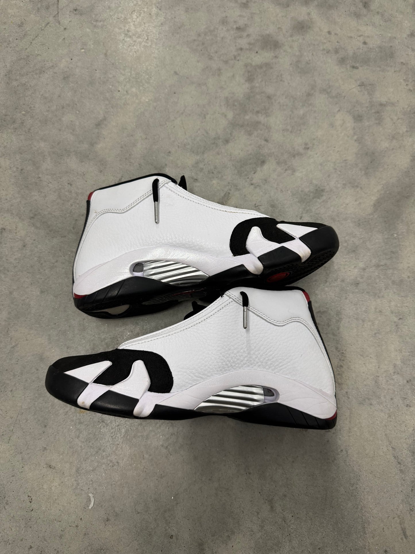 JORDAN 14 “ Black Toe “