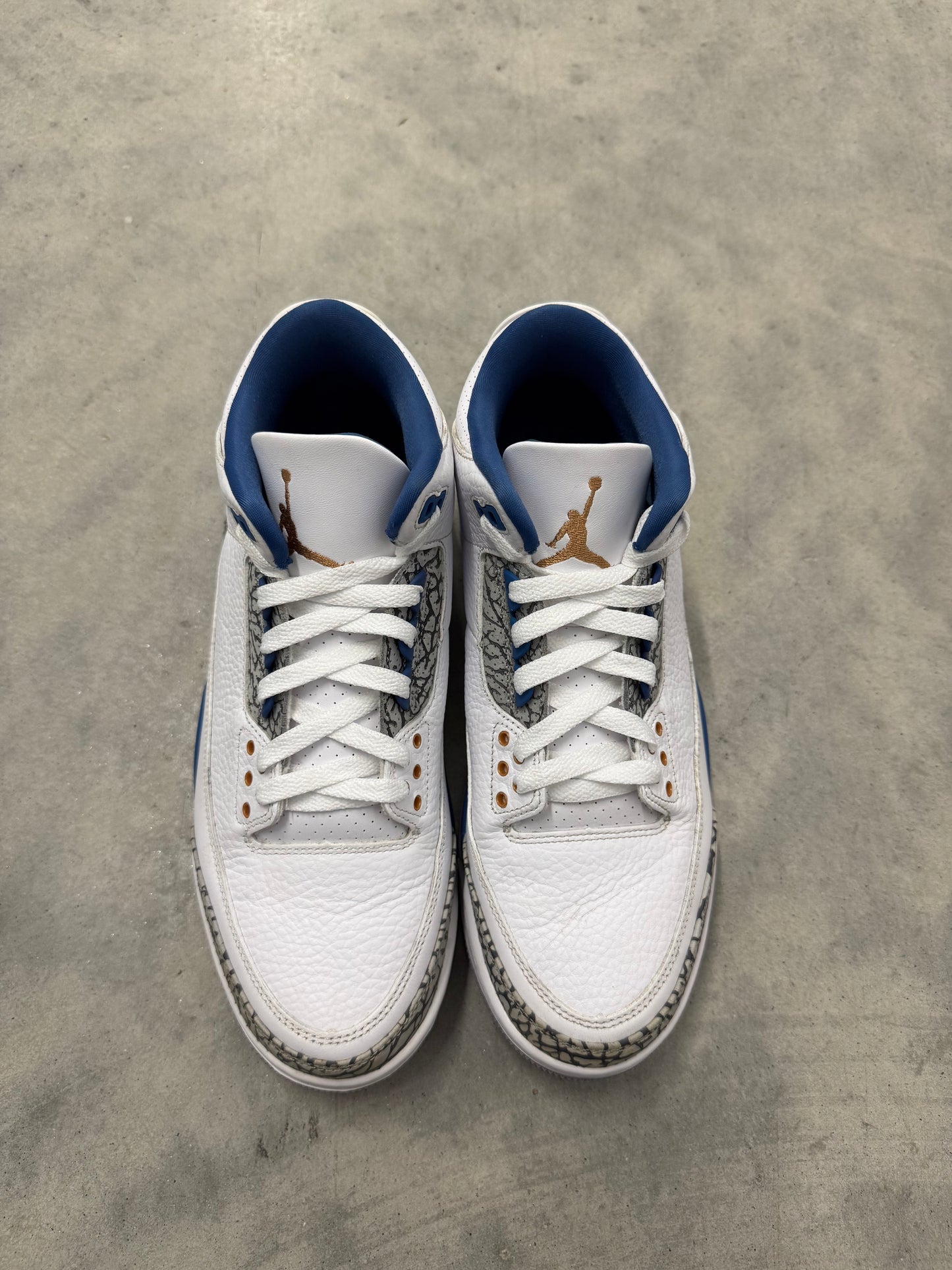 JORDAN 3 “ Wizards “