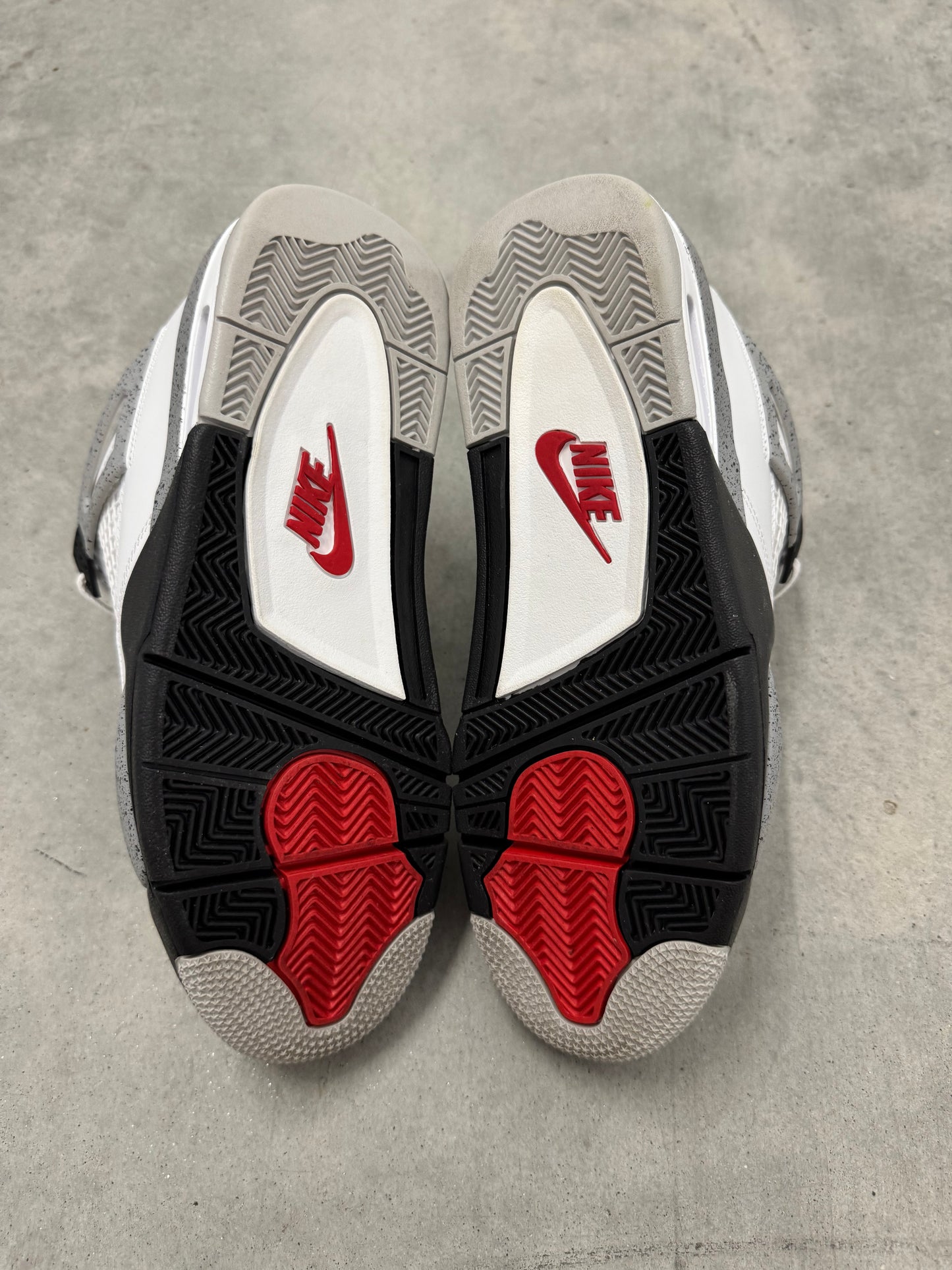 JORDAN 4 “ White Cement “ ( 2025 )