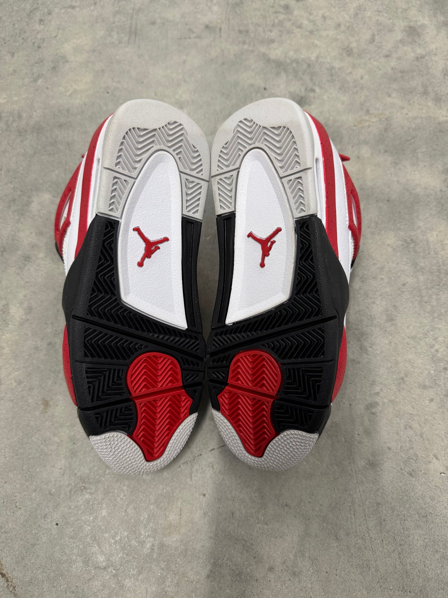 JORDAN 4 “ Red Cement “