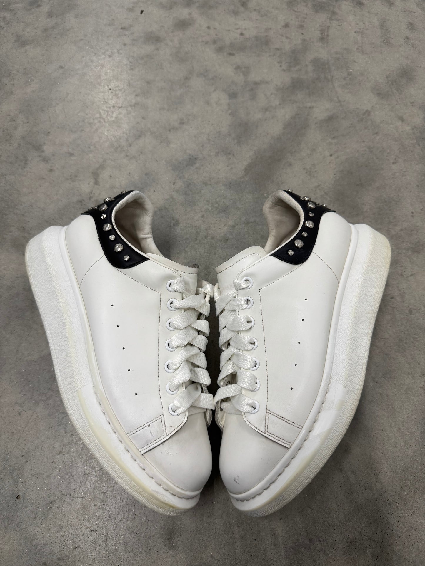 ALEXANDER MCQUEEN OVERSIZED SNEAKERS STUDDED “ Black “