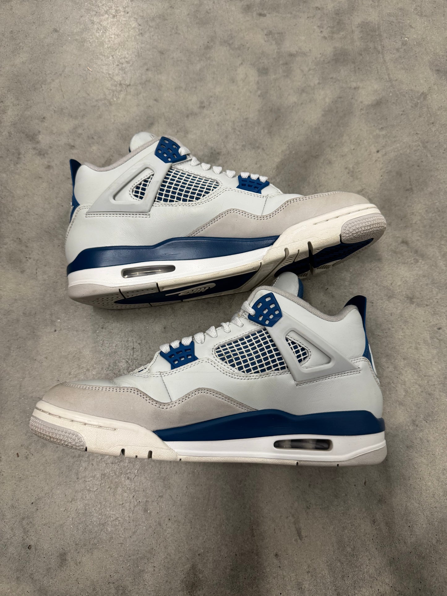 JORDAN 4 “ Military Blue “