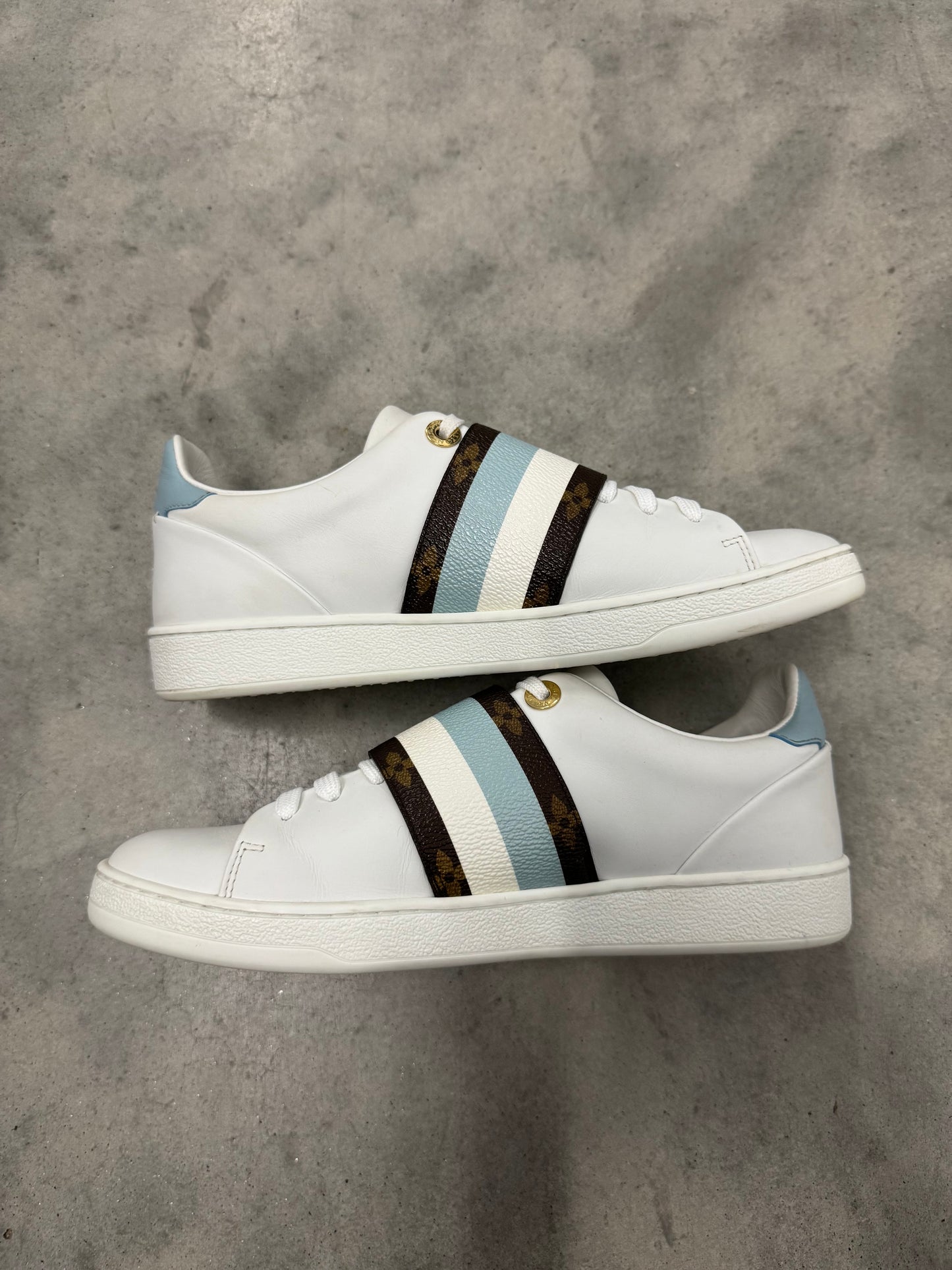 LOUIS VUITTON FRONTROW SNEAKERS “ White Brown “