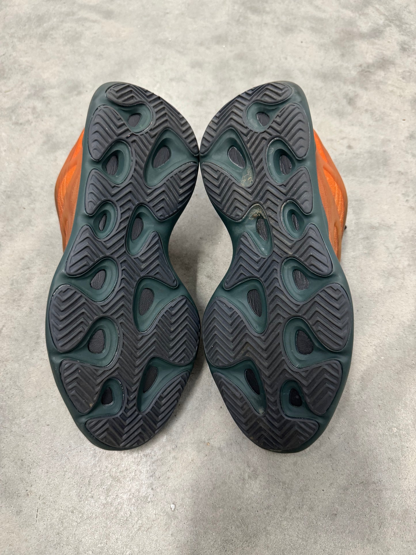 YEEZY 700 “ Copper Fade “