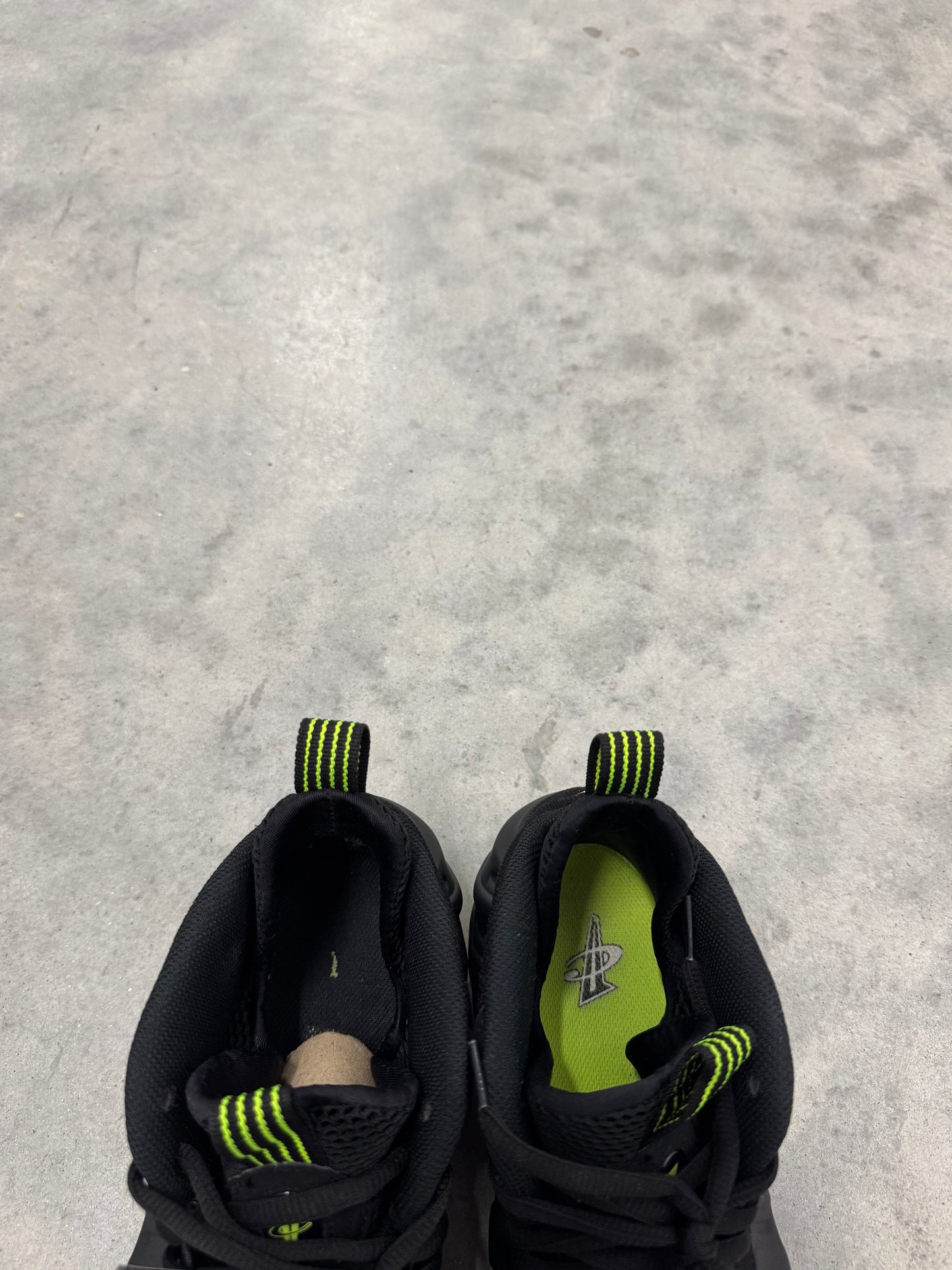AIR FOAMPOSITE ONE “ Black Volt “