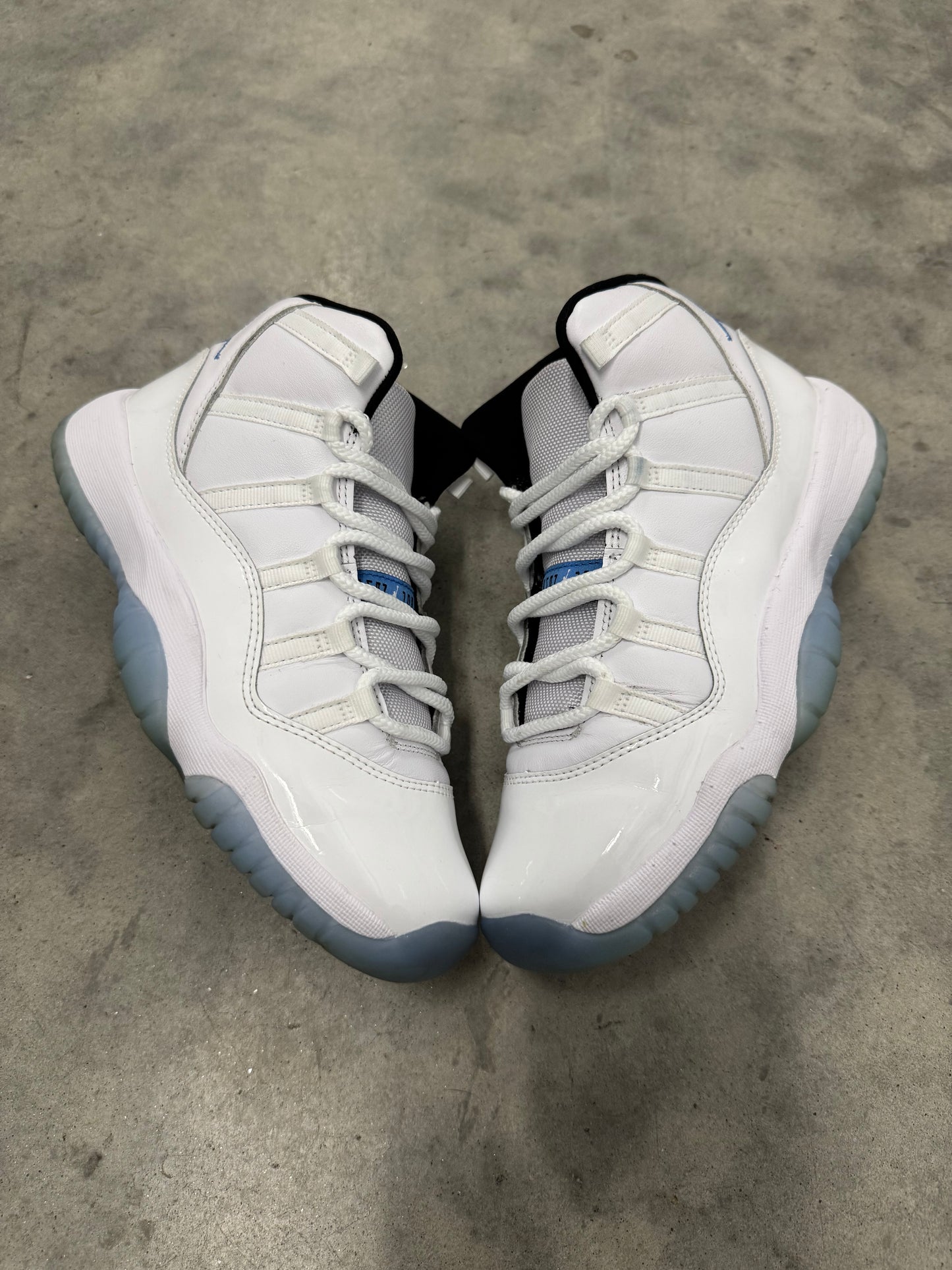 JORDAN 11 “ Legend Blue “