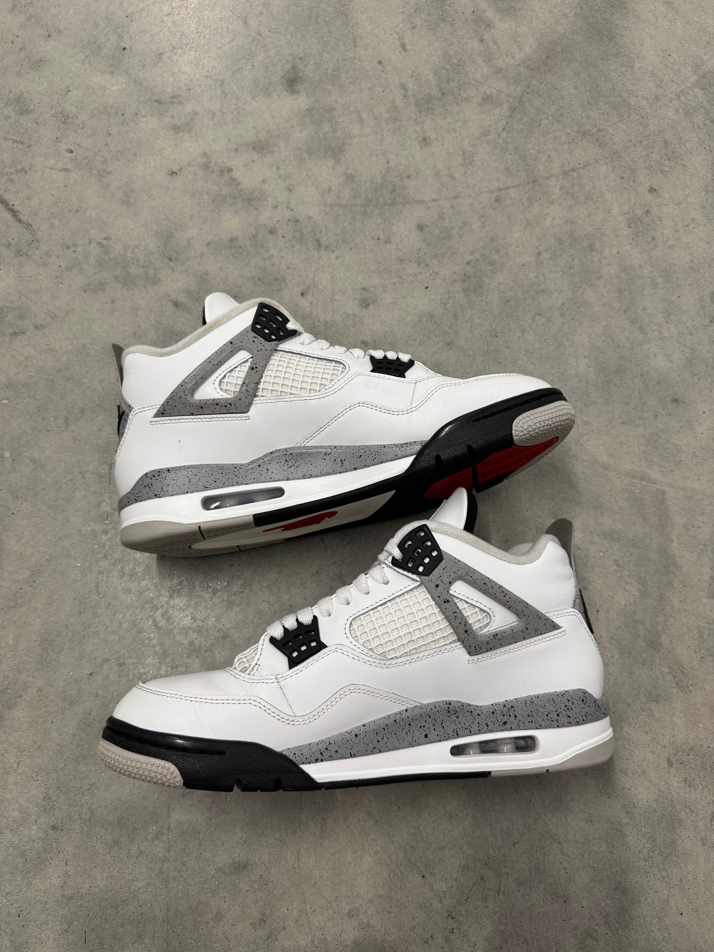 JORDAN 4 “ White Cement “