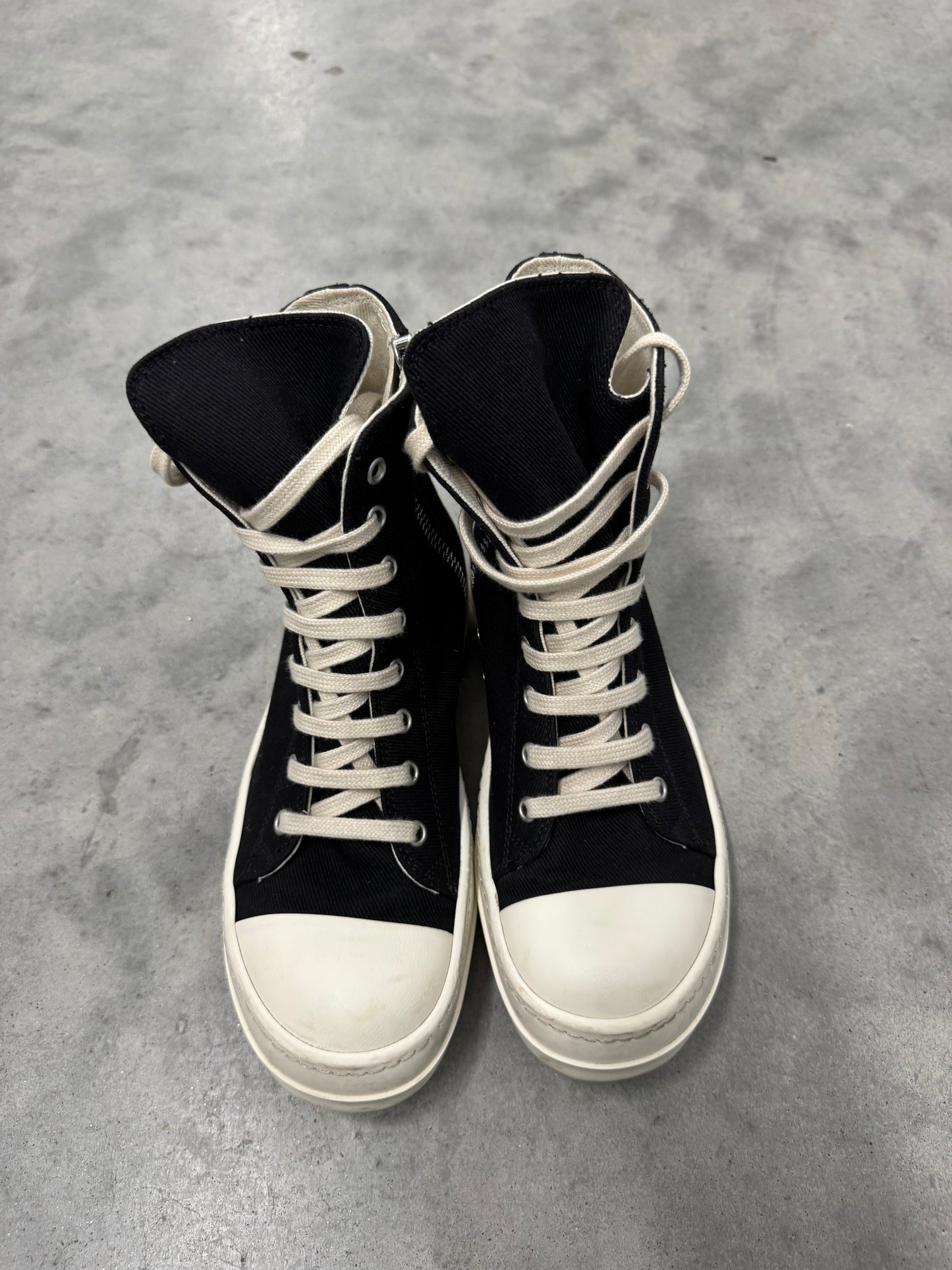 RICK OWENS DRKSHDW STROBE COTTON DENIM HIGH “ Black Milk “
