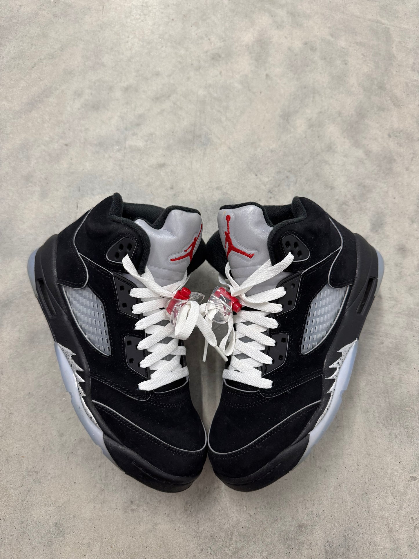 JORDAN 5 “ Black Metallic Reimagined “