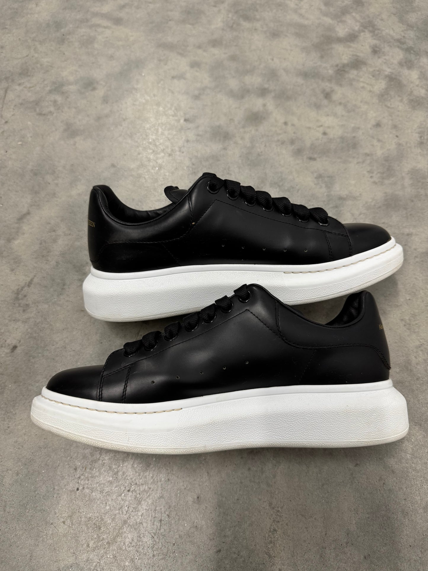 ALEXANDER MCQUEEN OVERSIZED SNEAKERS “ Black “