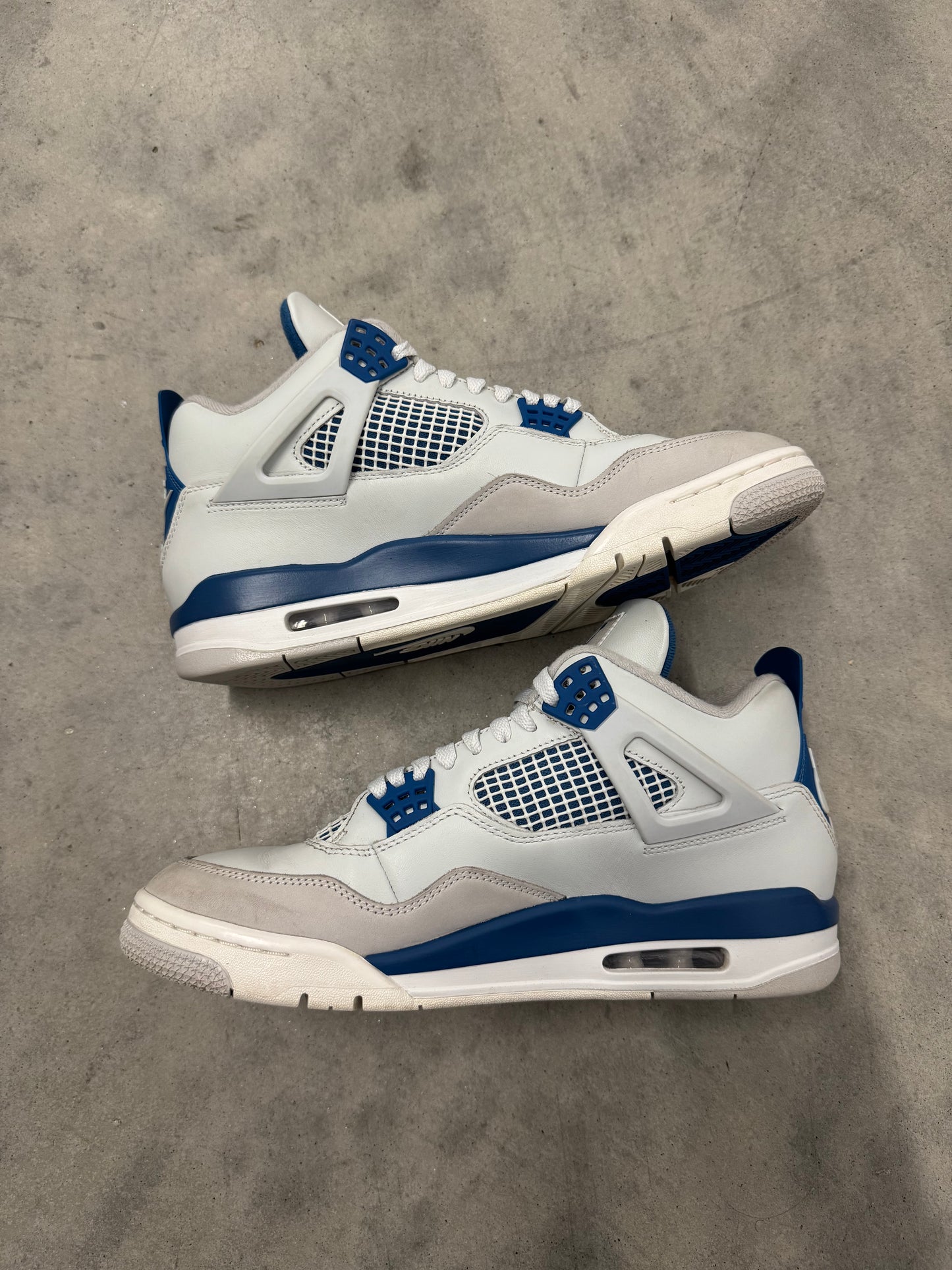 JORDAN 4 “ Military Blue “