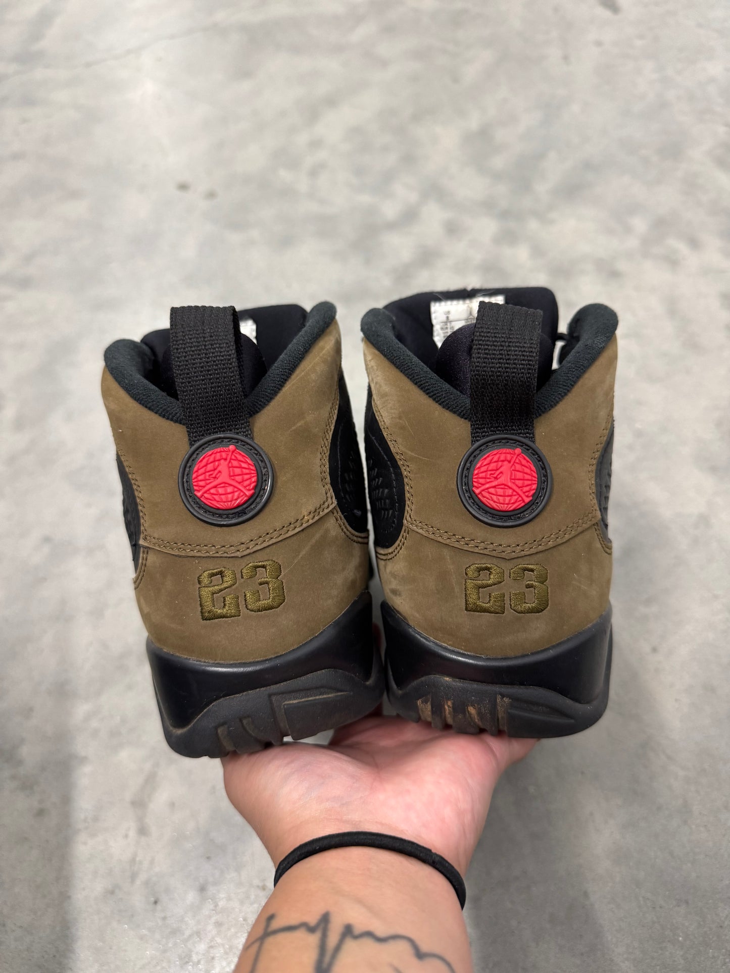 JORDAN 9 “ Olive “