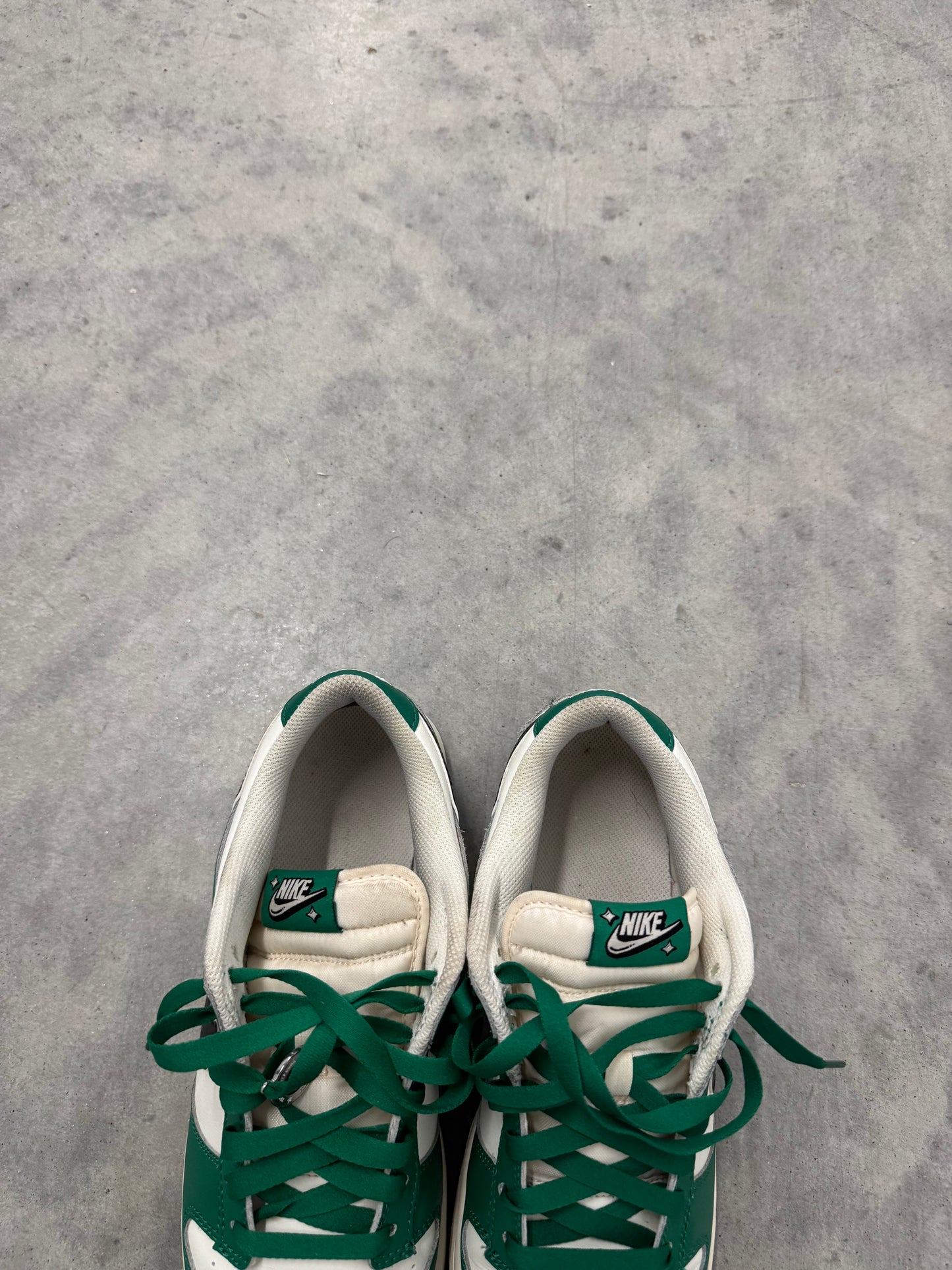 NIKE DUNK LOW LOTTERY PACK “ Malachite Green “