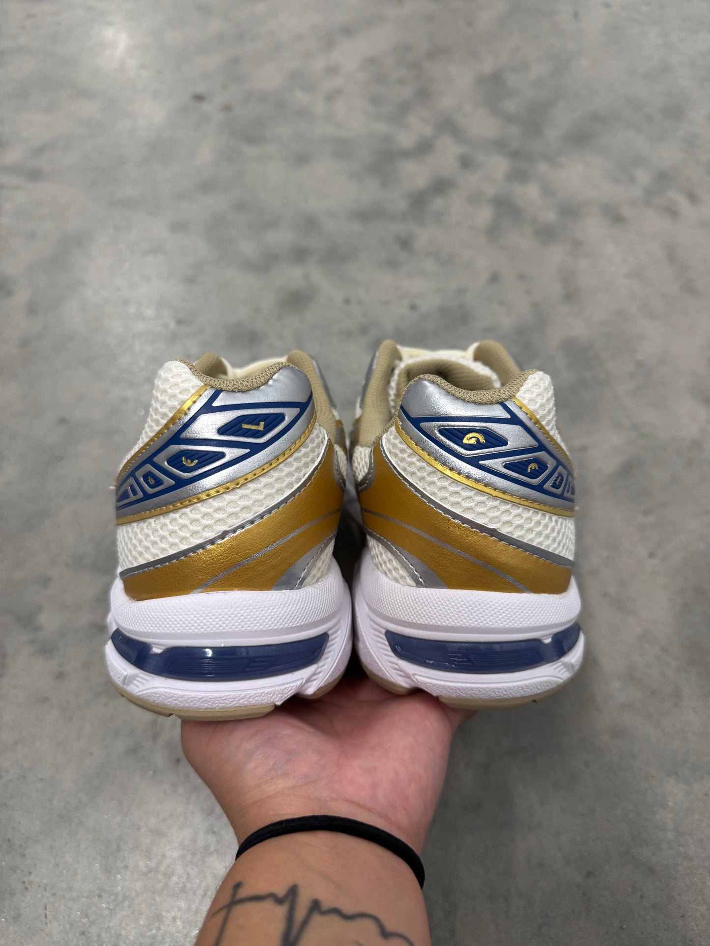 ASICS GEL-1130 “ Cream Pure Silver Gold Blue “