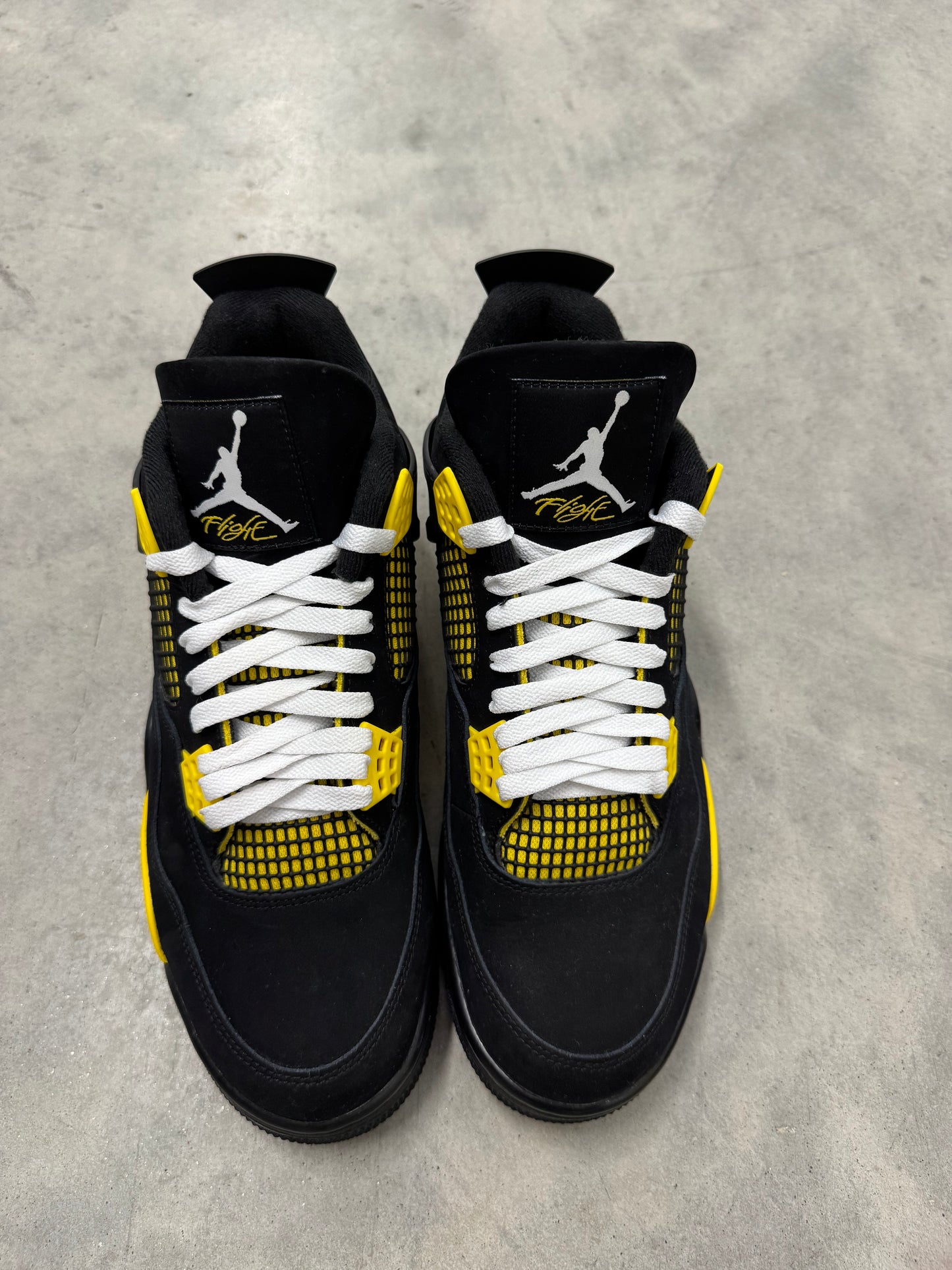 JORDAN 4 “ Thunder “