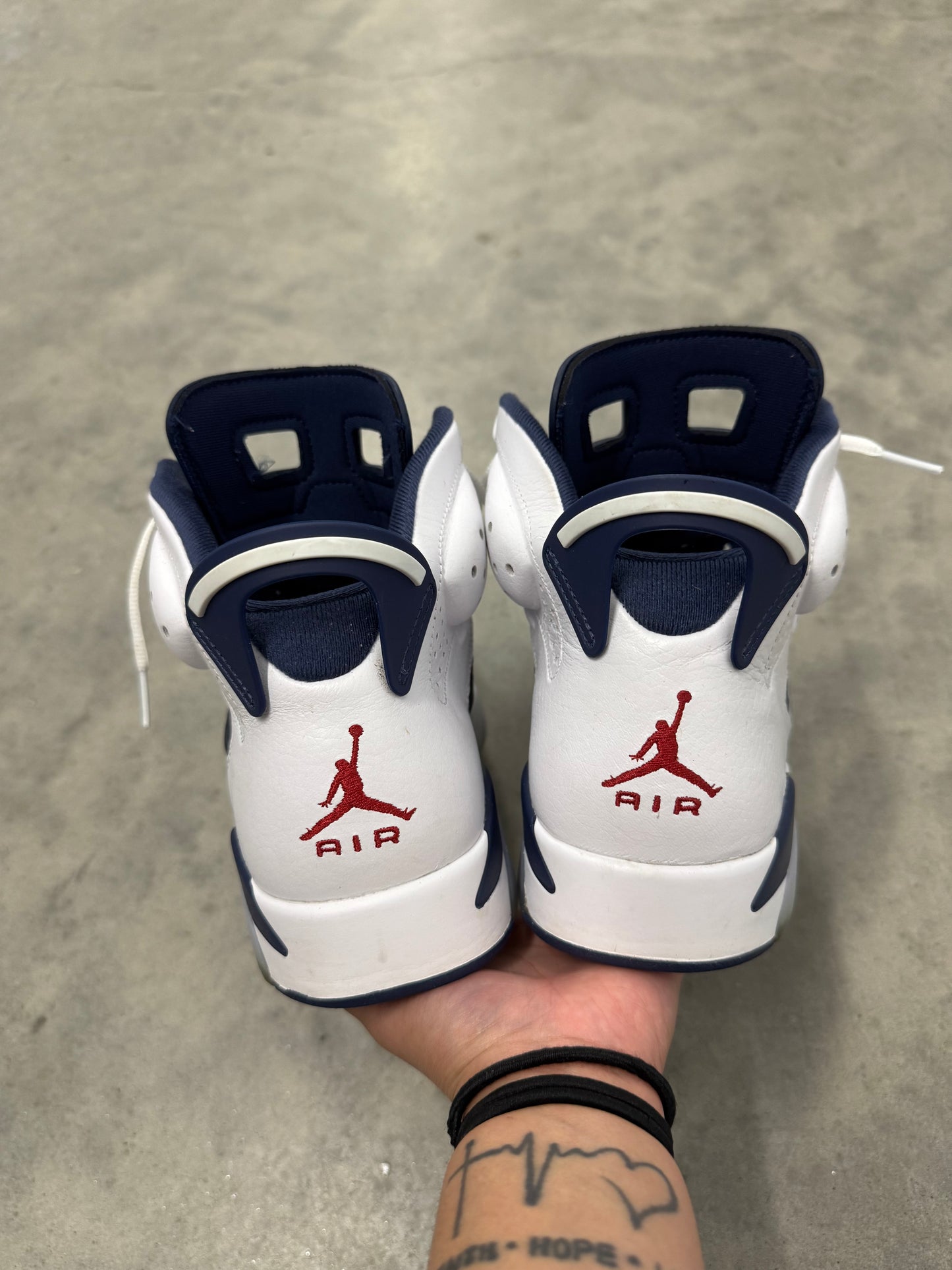 JORDAN 6 “ Olympic “