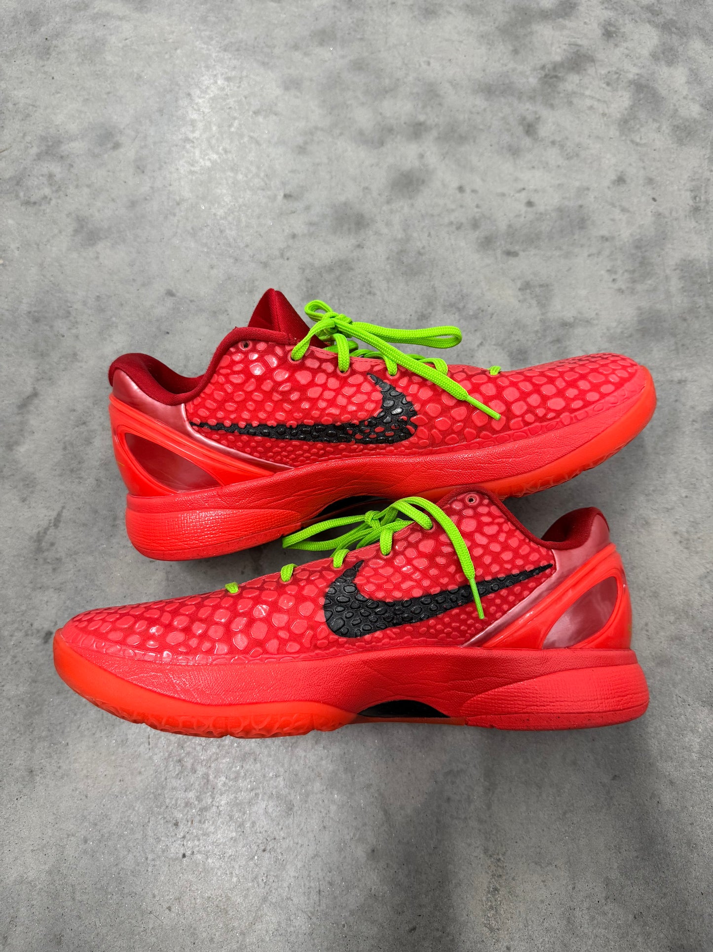 ZOOM KOBE VI PROTRO “ Reverse Grinch “