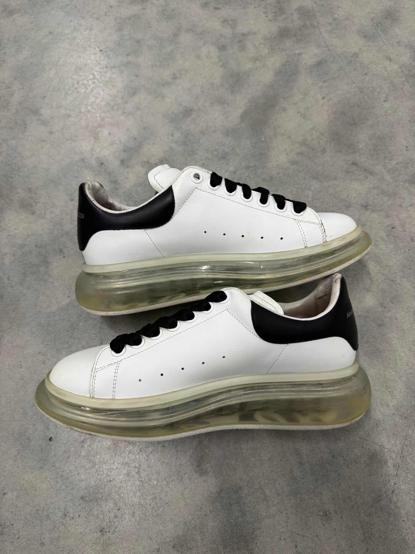 ALEXANDER MCQUEEN OVERSIZED SNEAKER “ Clear Sole “