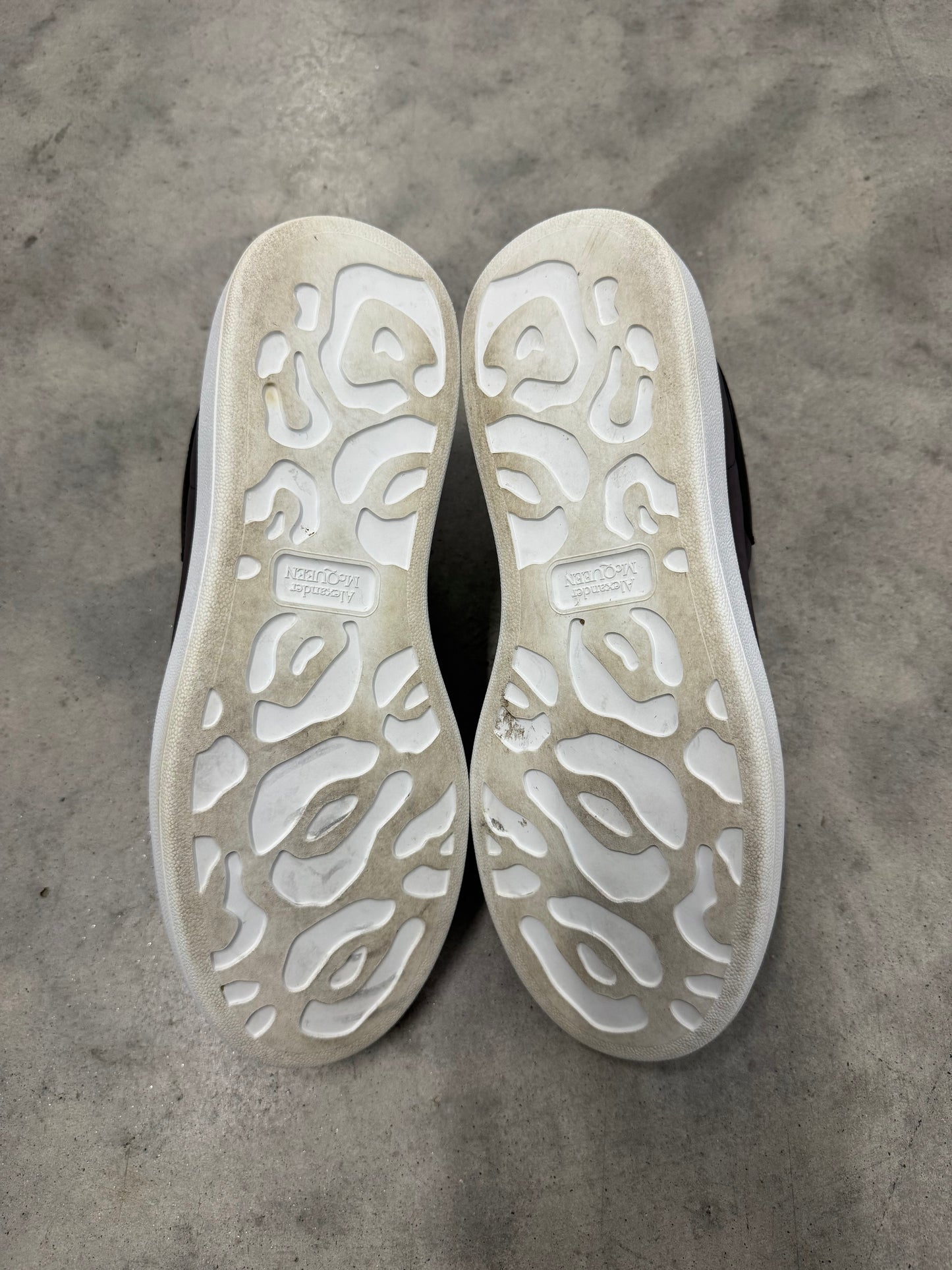 ALEXANDER MCQUEEN OVERSIZED SNEAKER “ Beetle Iridescent “