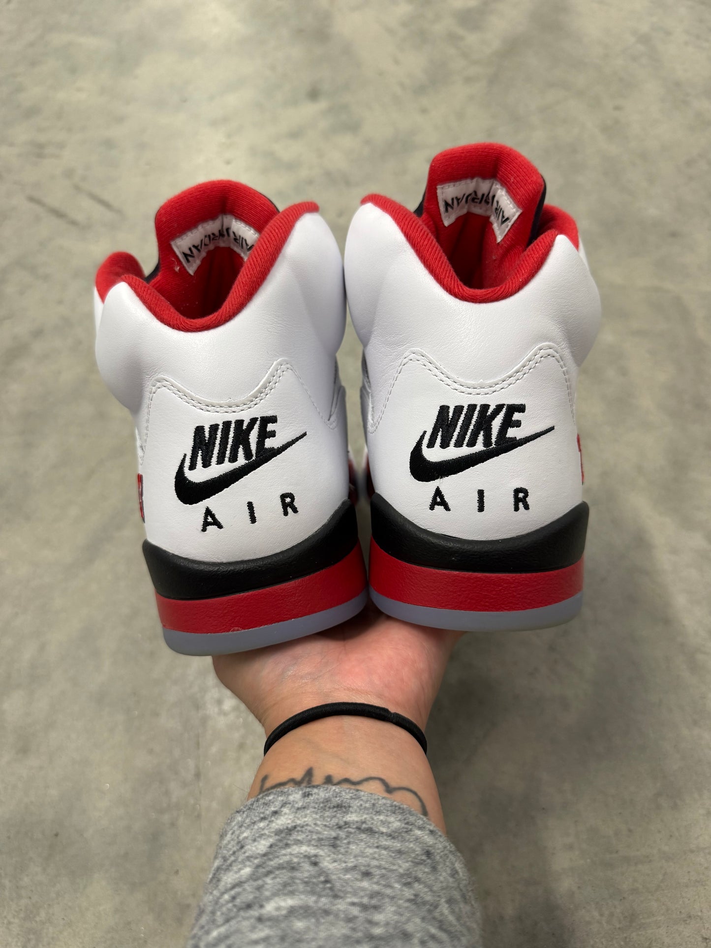JORDAN 5 “ Fire Red “