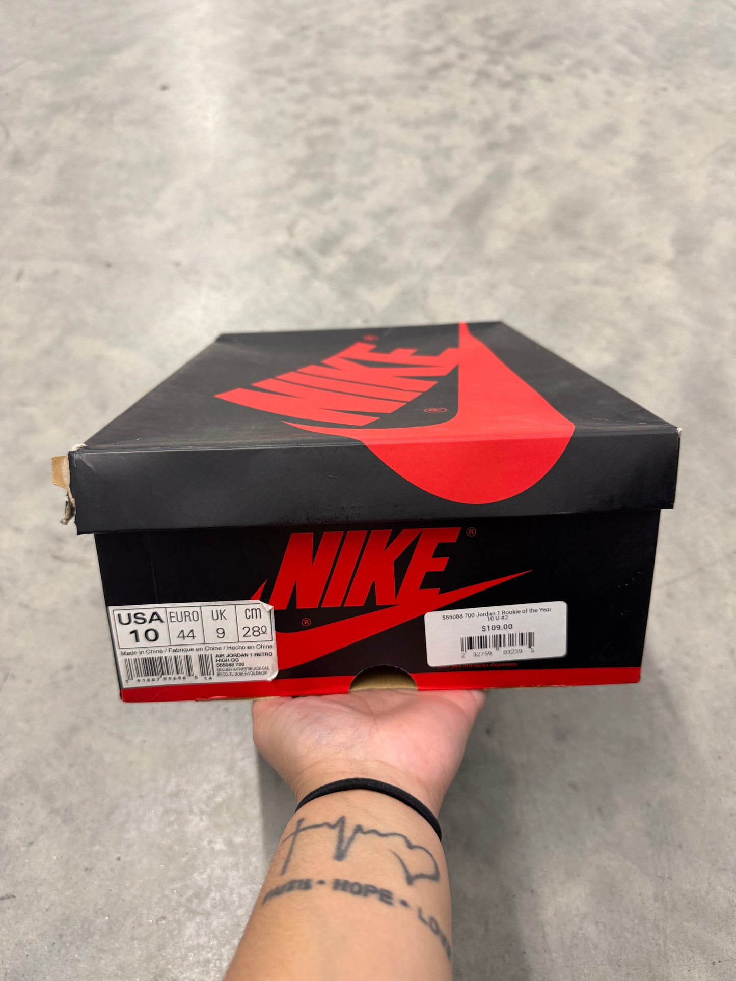 JORDAN 1 “ Rookie Of The Year “